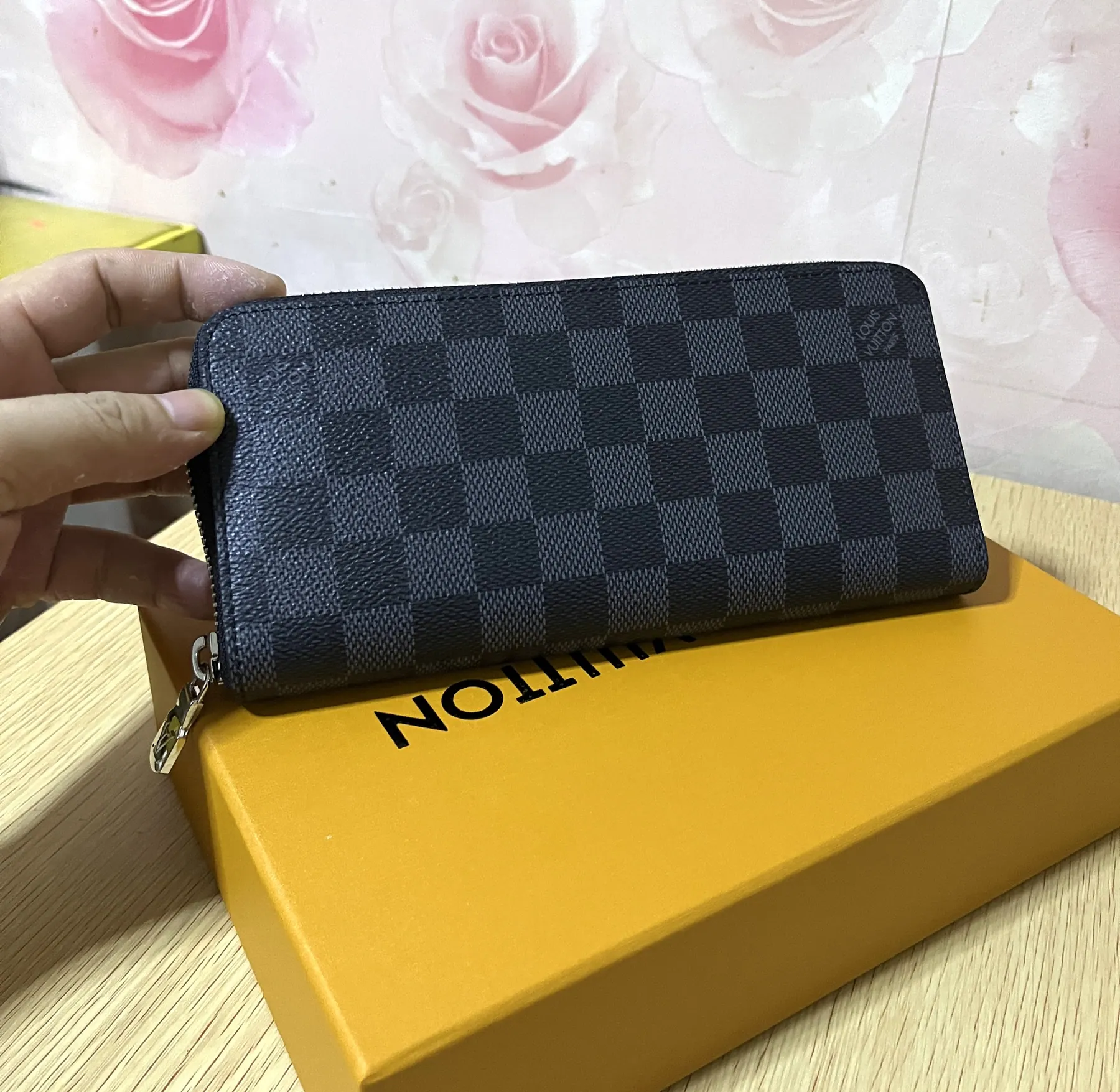 MB｜路易威登 ZIPPY HORIZONTAL N00056 10 x 2.5 x 21