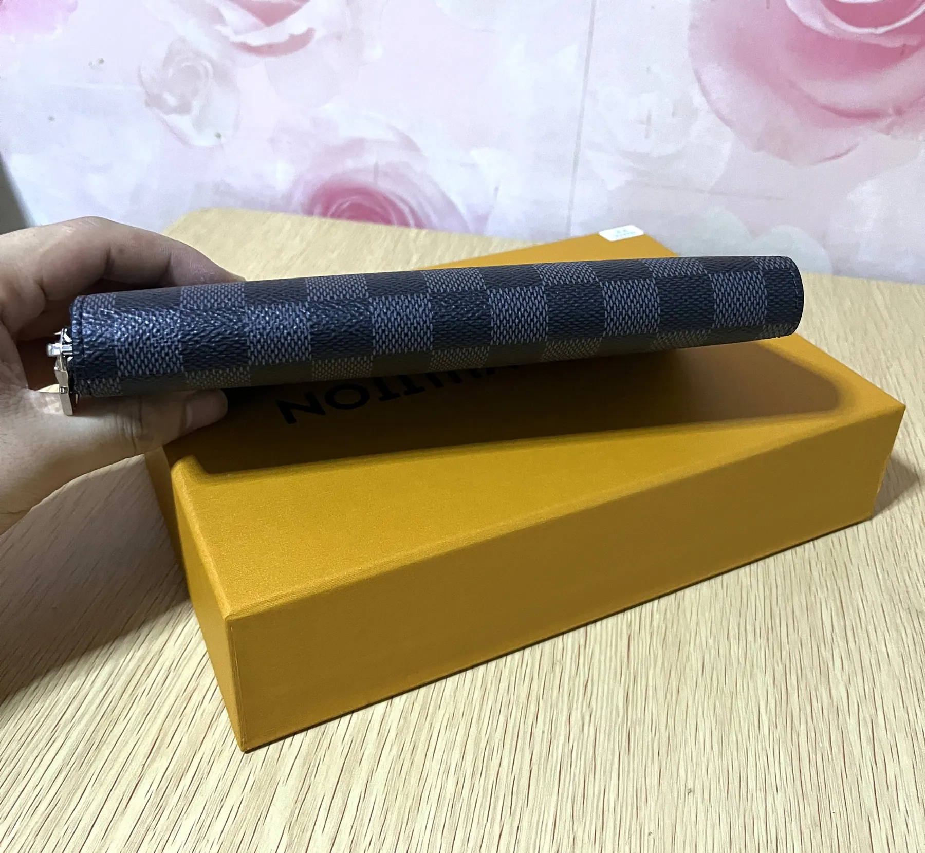 MB｜路易威登 ZIPPY HORIZONTAL N00056 10 x 2.5 x 21