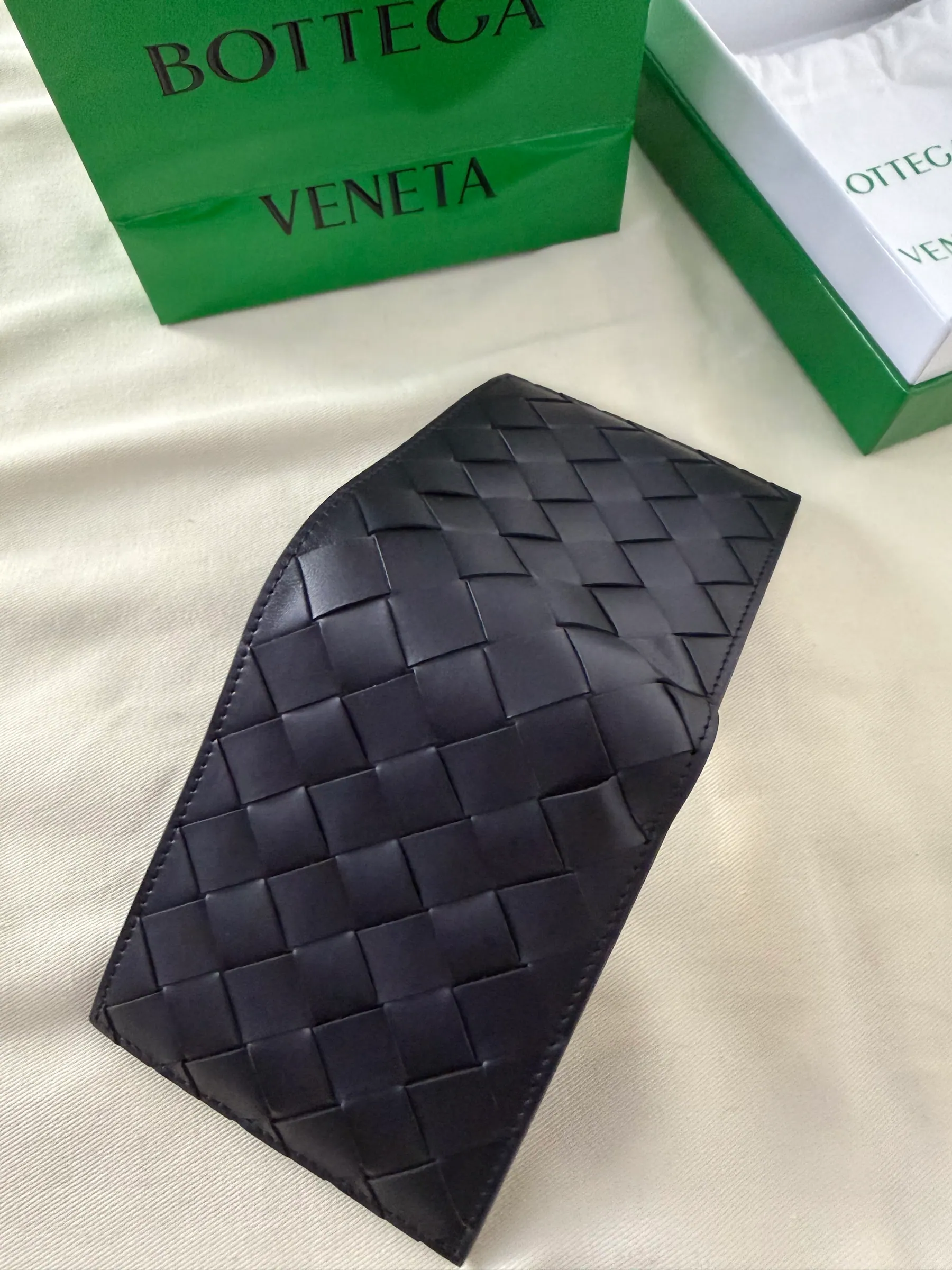 Bottega Veneta 编织翻盖钱包 605721 11*9.5*1cm