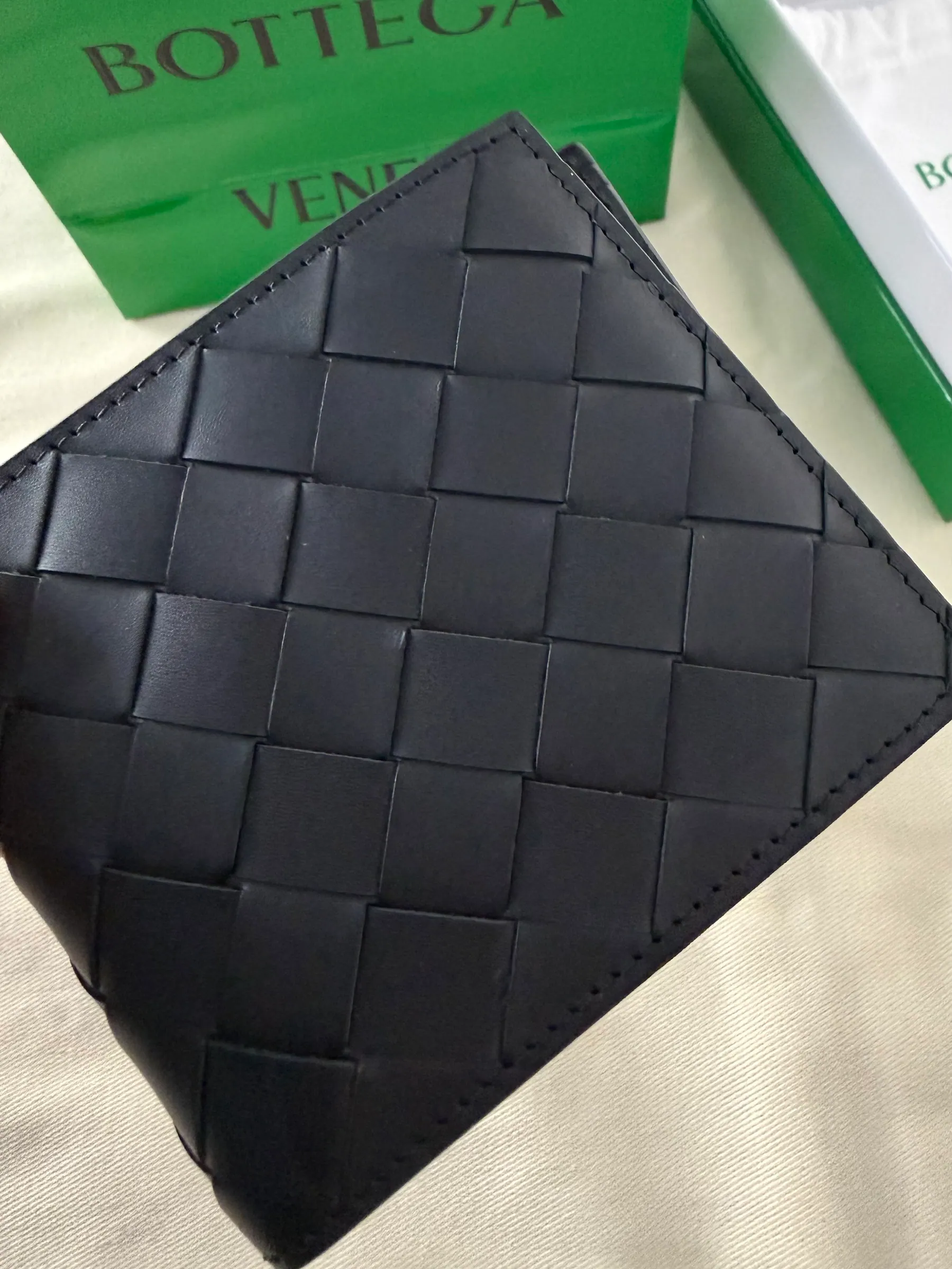 Bottega Veneta 编织翻盖钱包 605721 11*9.5*1cm