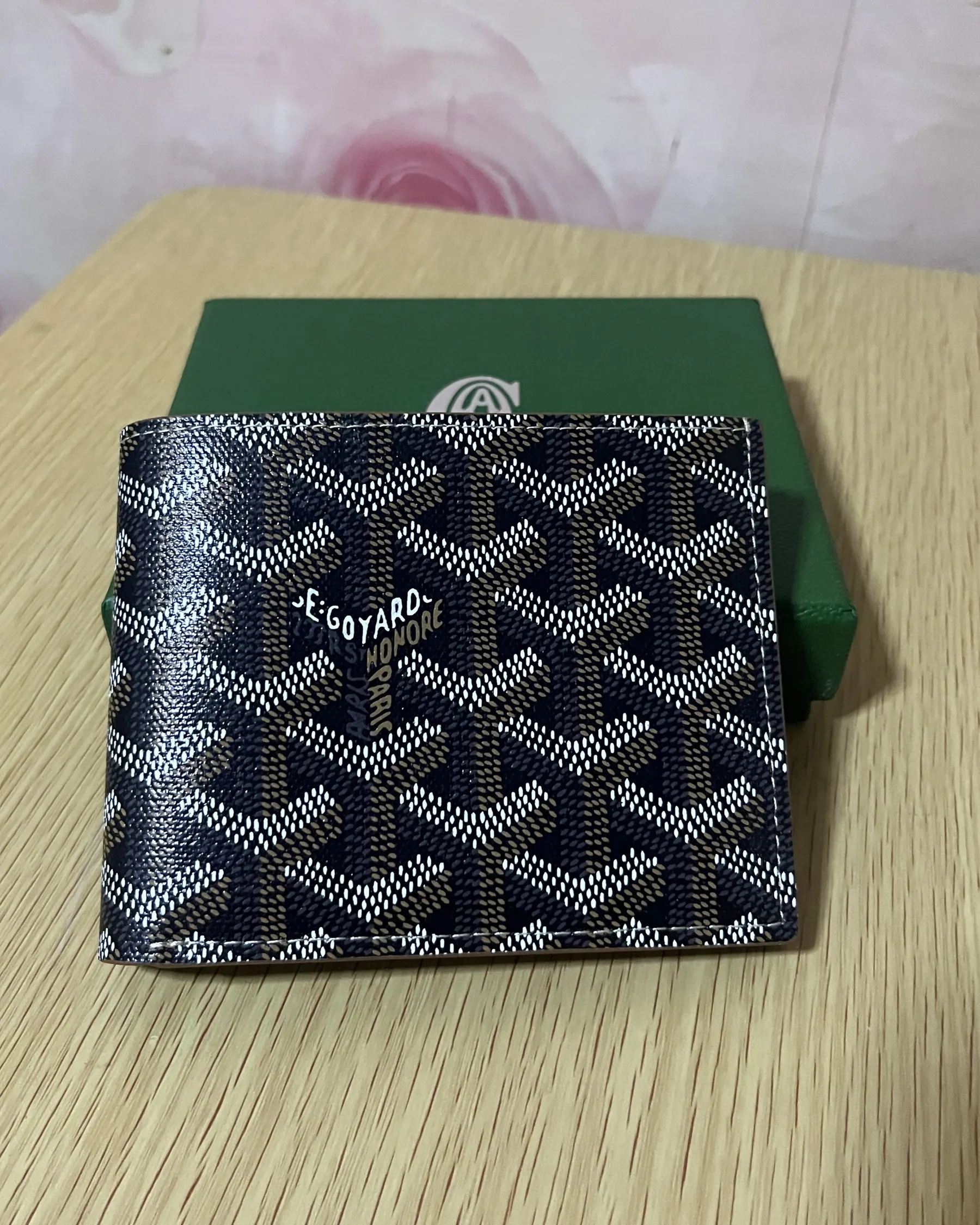 Goyard 二折钱包 12 cm x 2.4 cm x 10.5 cm