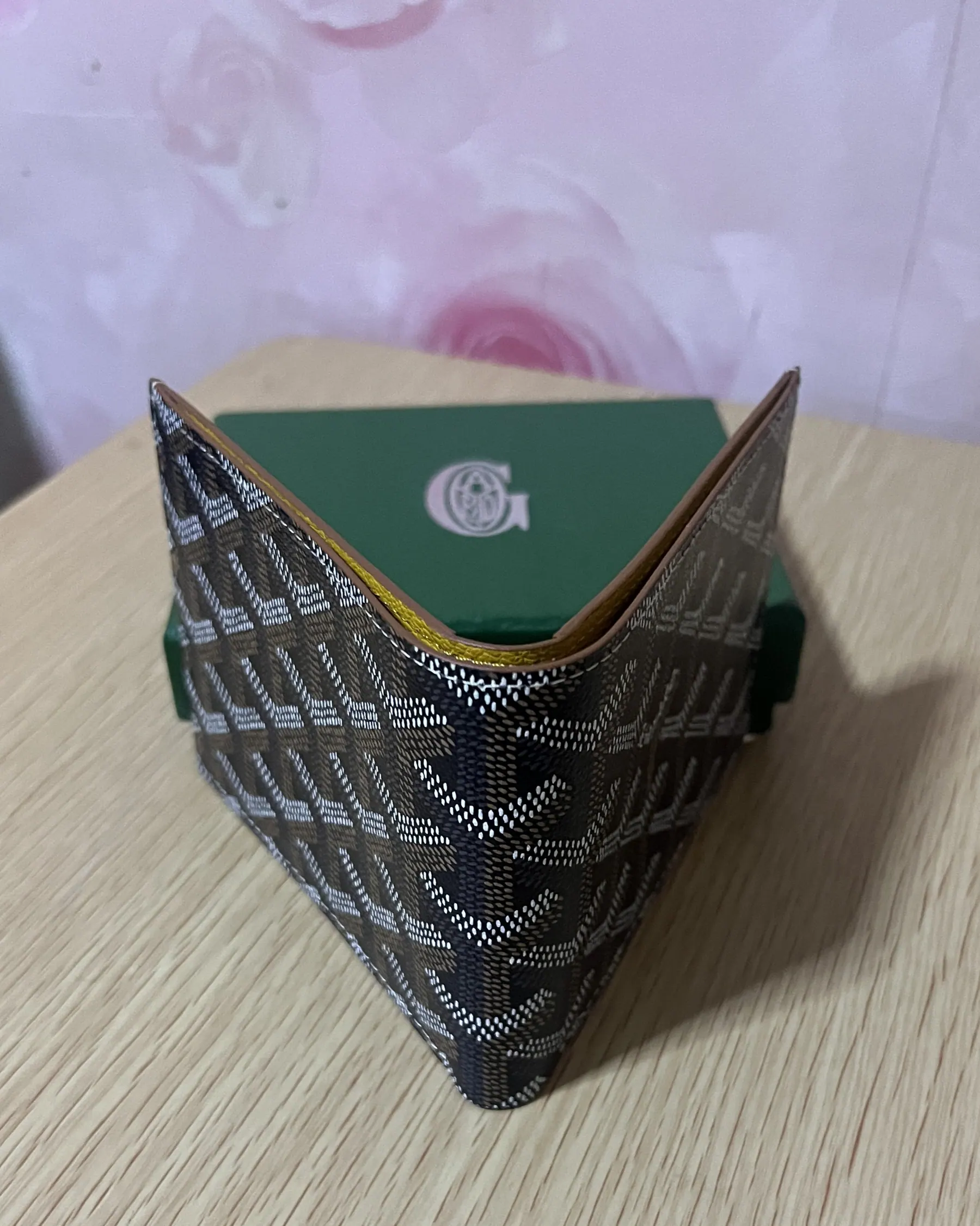 Goyard 二折钱包 12 cm x 2.4 cm x 10.5 cm