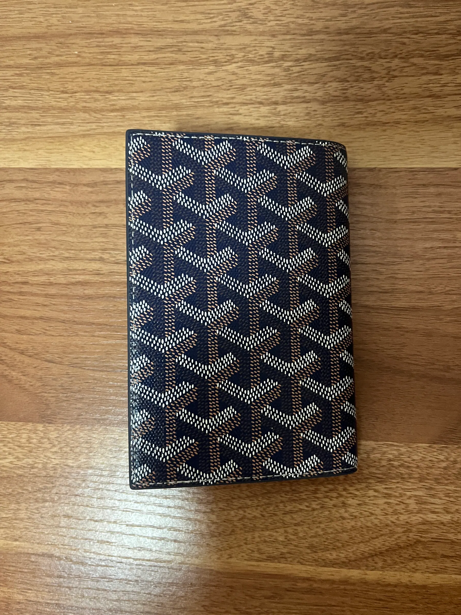 Goyard 护照钱包 1.5 cm x 10 cm x 14 cm
