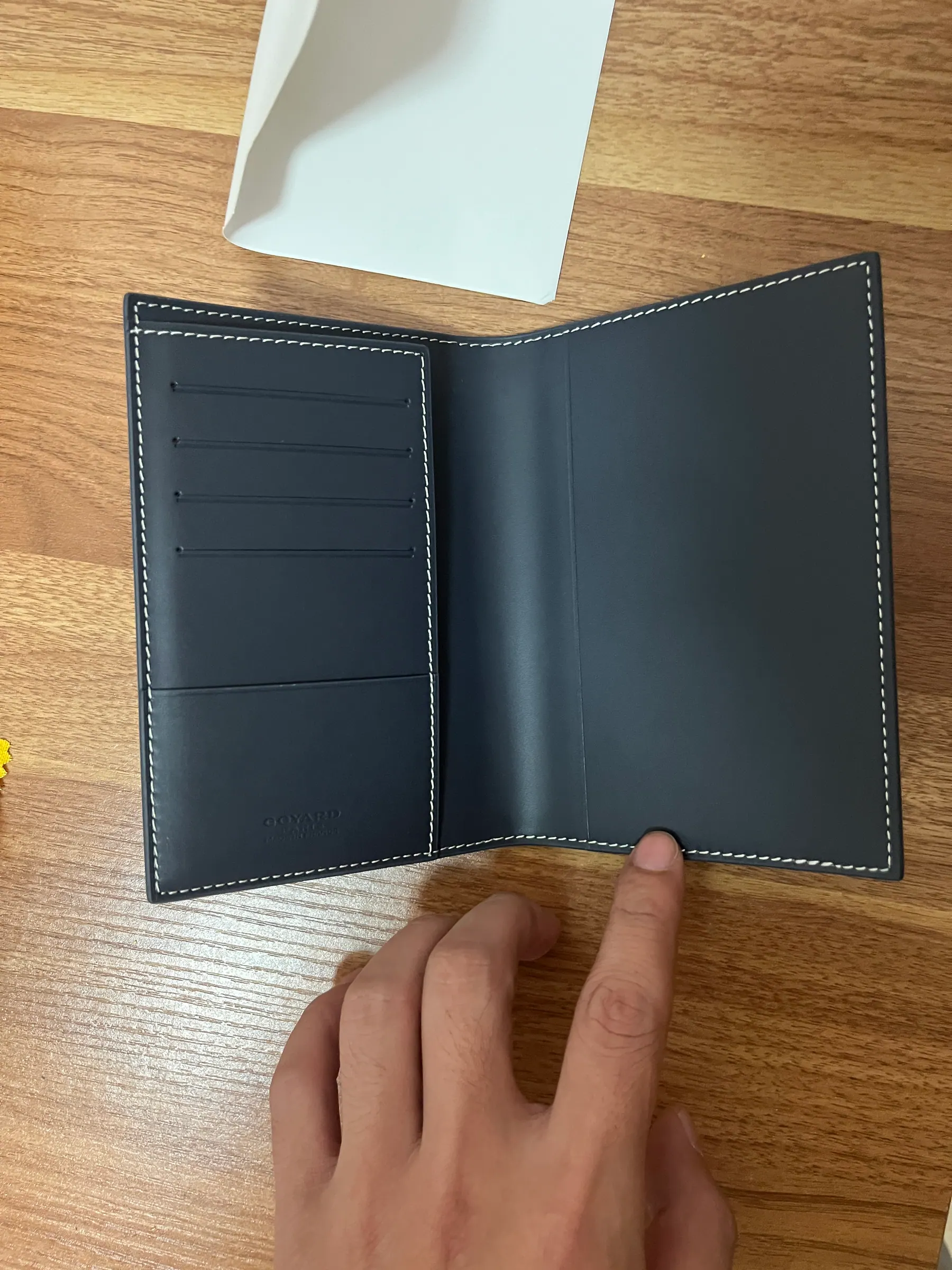 Goyard 护照钱包 1.5 cm x 10 cm x 14 cm