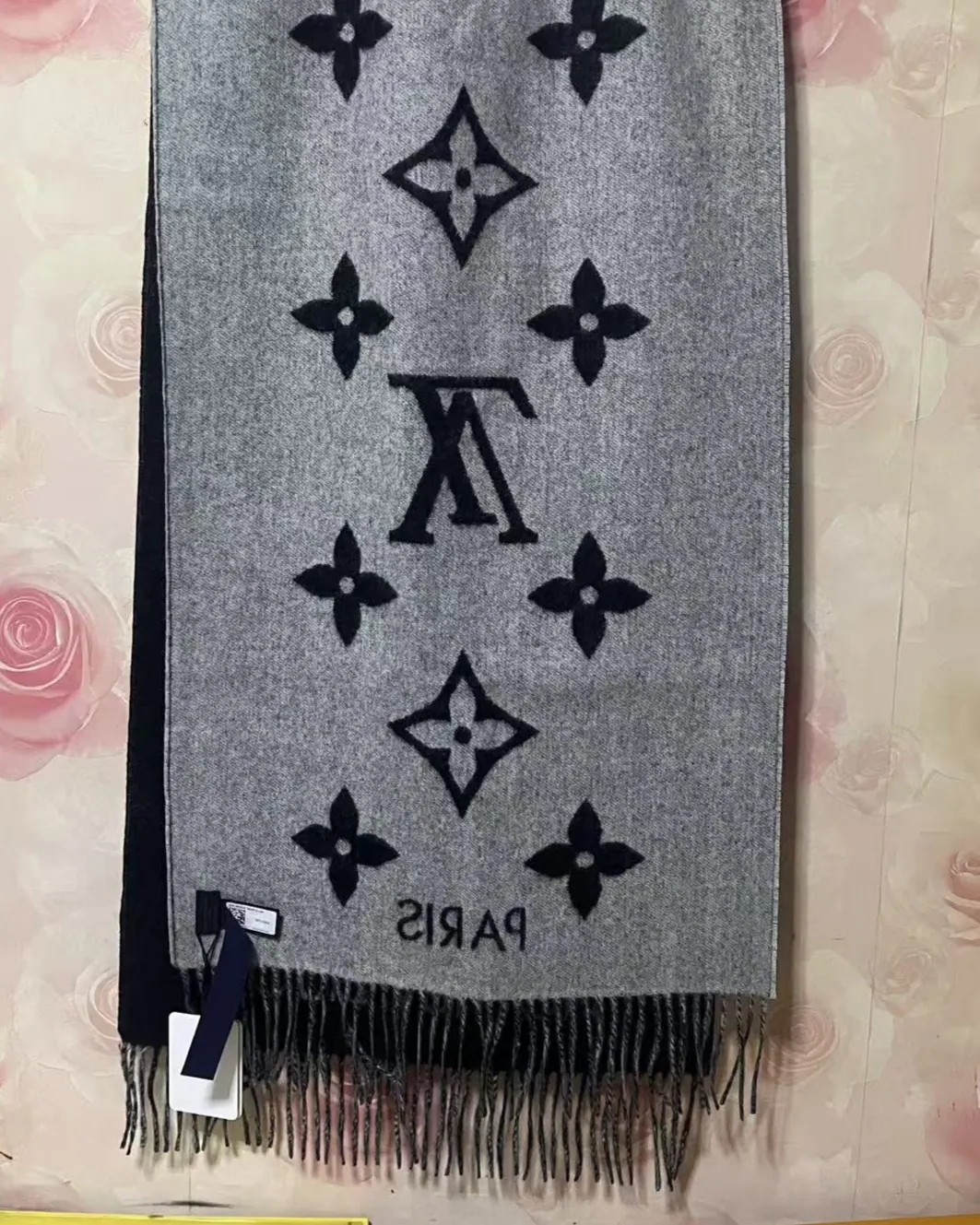 路易威登 Reykjavik 围巾 M78908