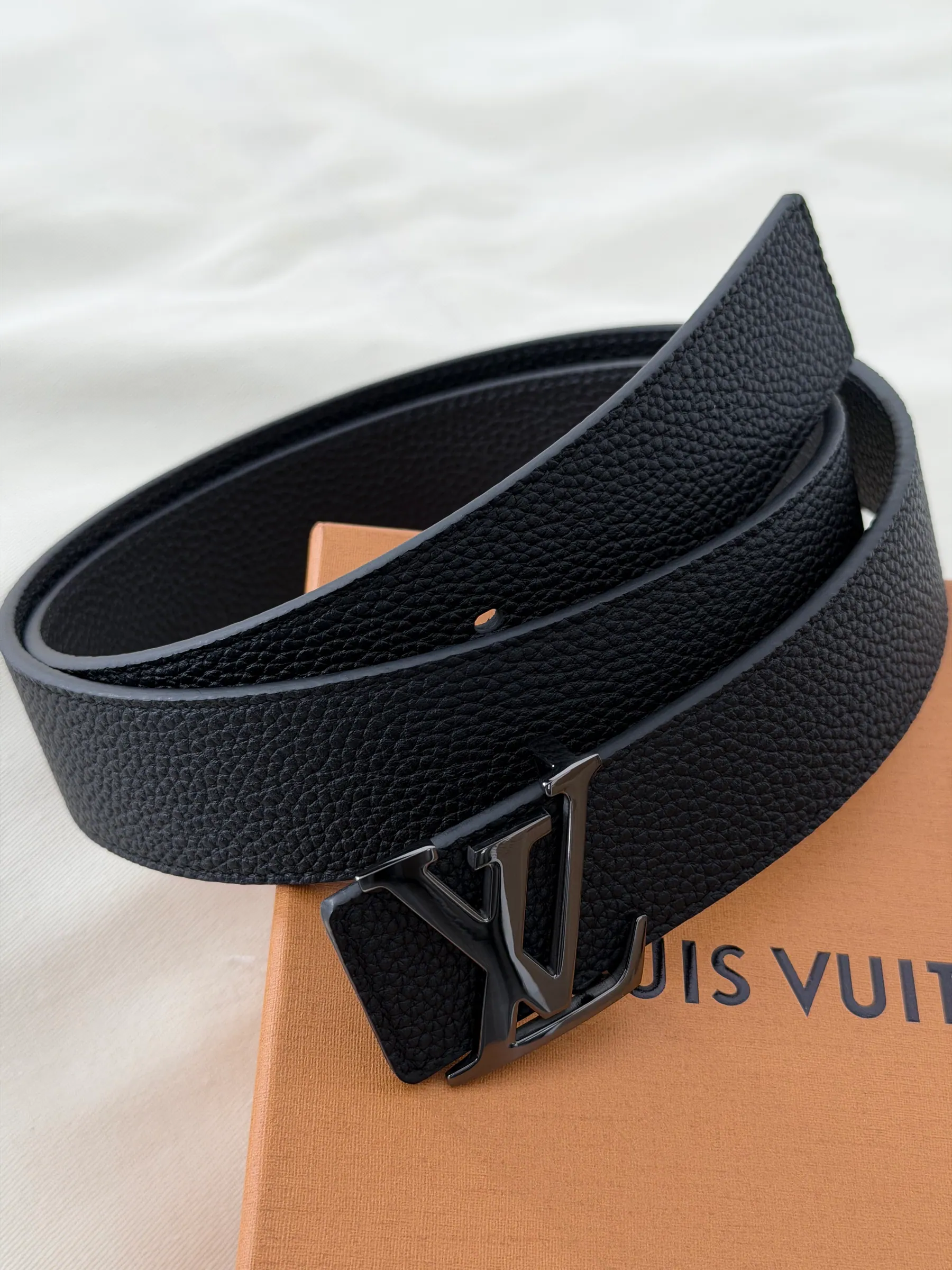 LV Aerogram 35毫米腰带