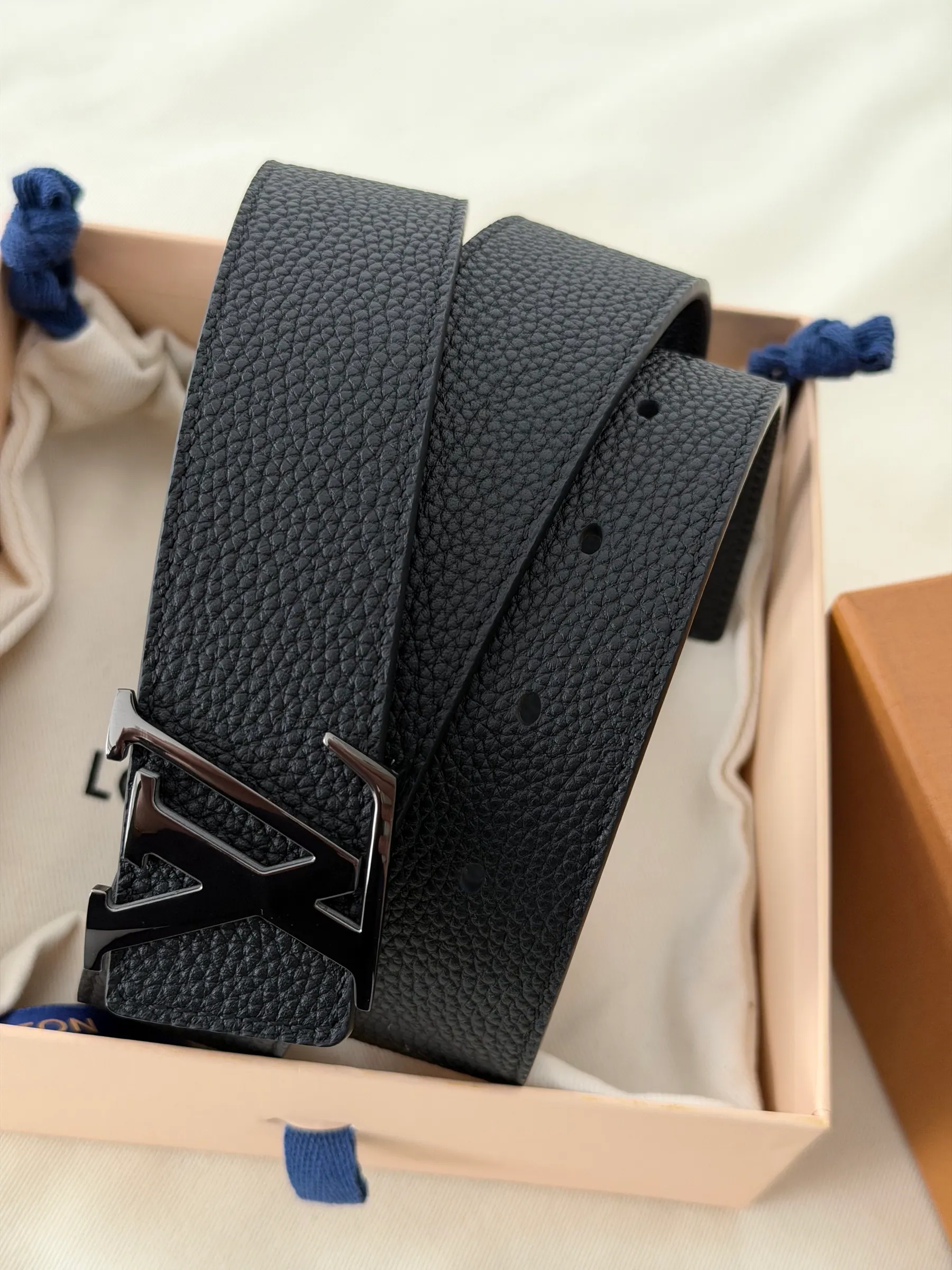 LV Aerogram 35毫米腰带