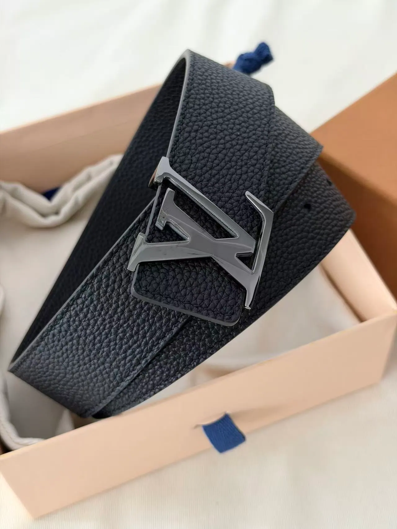 LV Aerogram 35毫米腰带