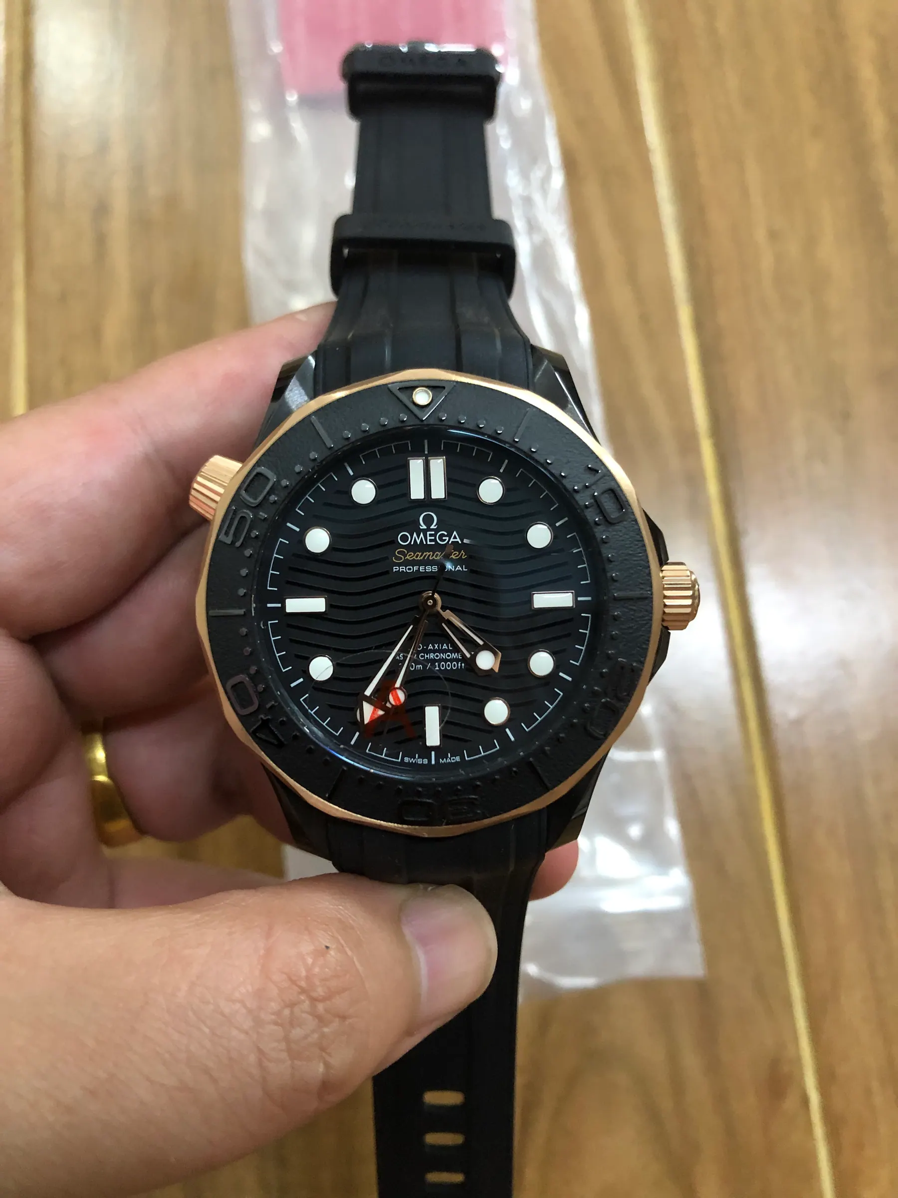 VS | 8806 机芯｜43.5mm l 欧米茄海马潜水300M 210.62.44.20.01.001