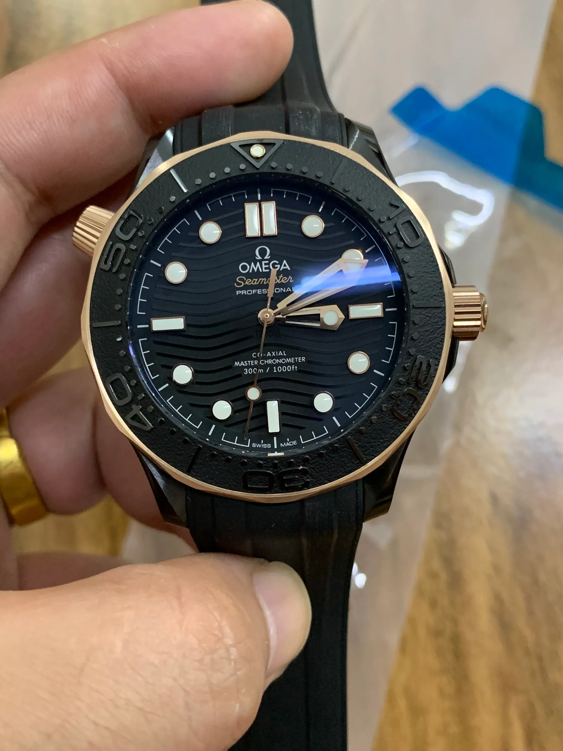 VS | 8806 机芯｜43.5mm l 欧米茄海马潜水300M 210.62.44.20.01.001
