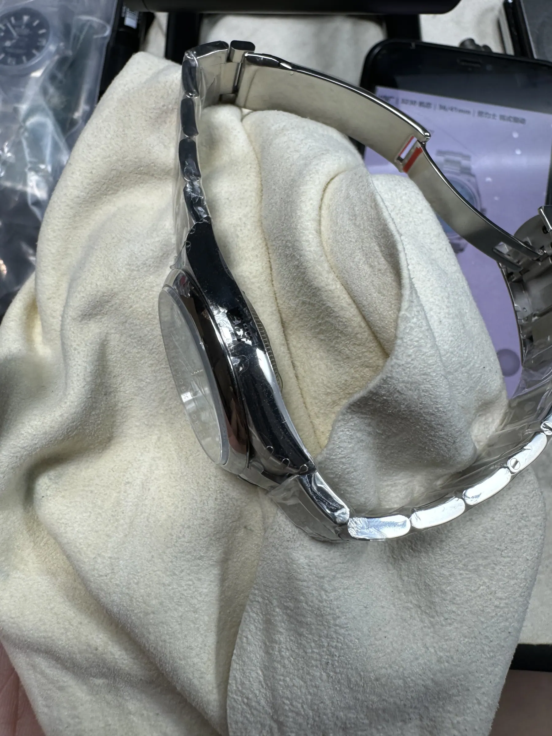 VS ｜3230 机芯｜36mm｜劳力士 Oyster Perpetual m126000-0006