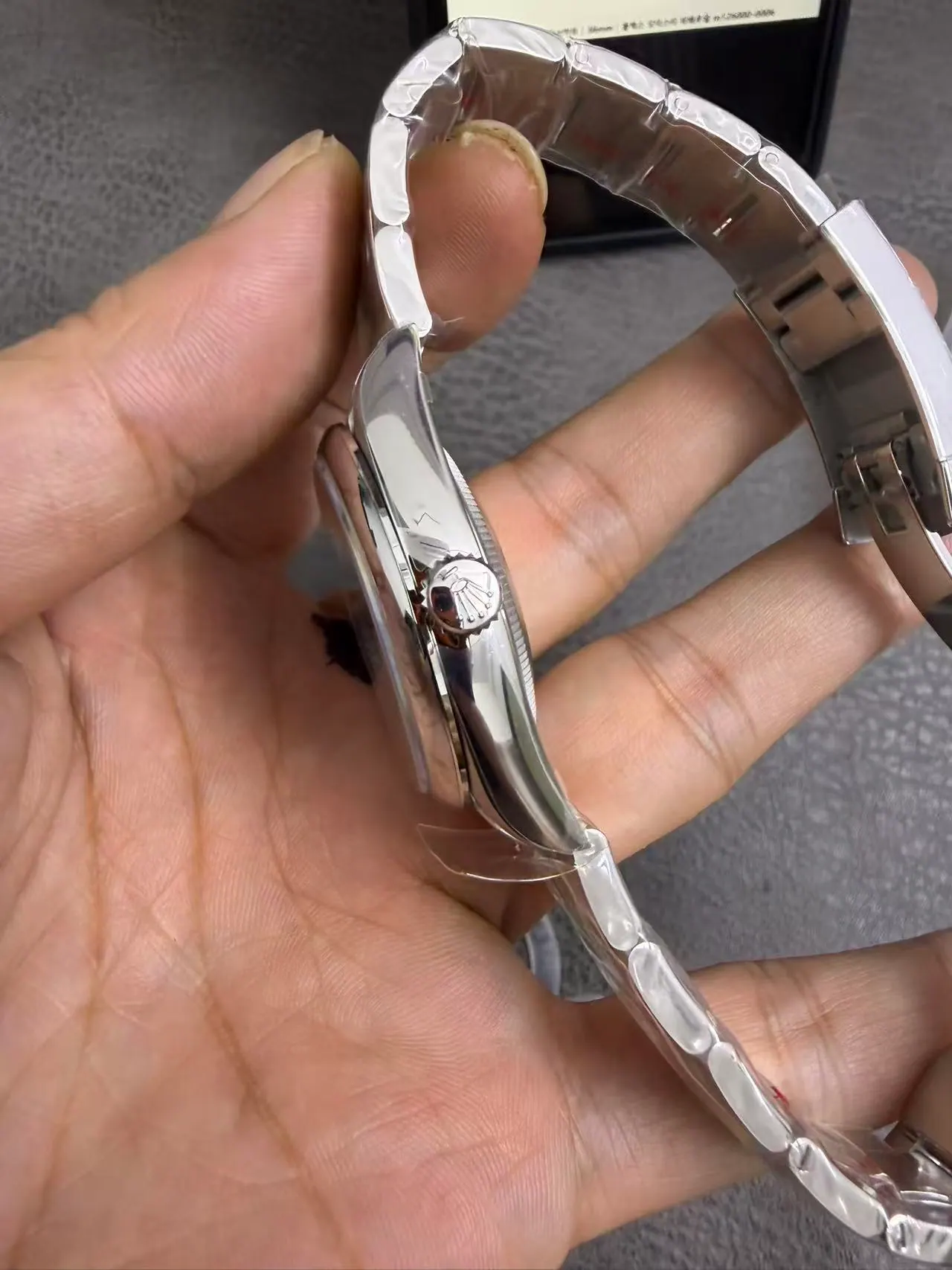 VS ｜3230 机芯｜36mm｜劳力士 Oyster Perpetual m126000-0006