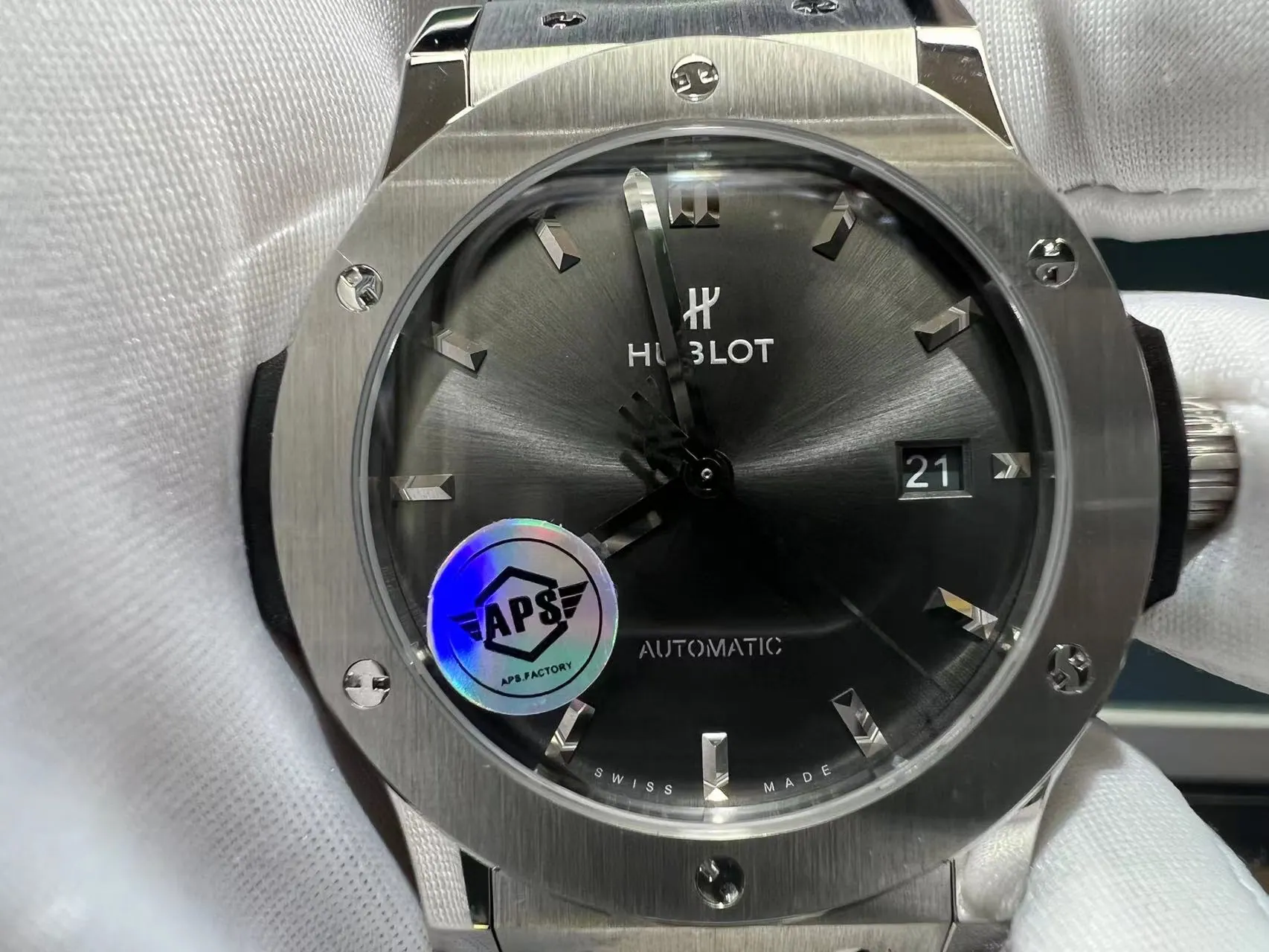 APS | Cal.HB1100 机芯｜42mm｜宇舶 classic fusion