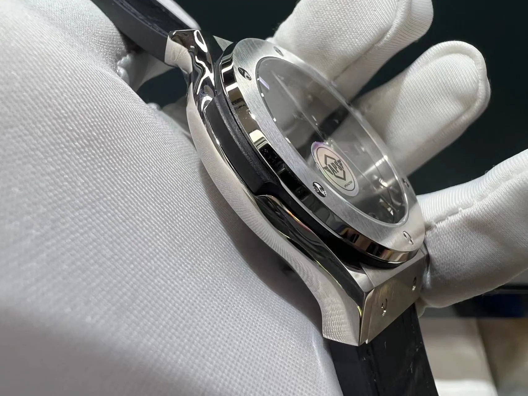 APS | Cal.HB1100 机芯｜42mm｜宇舶 classic fusion