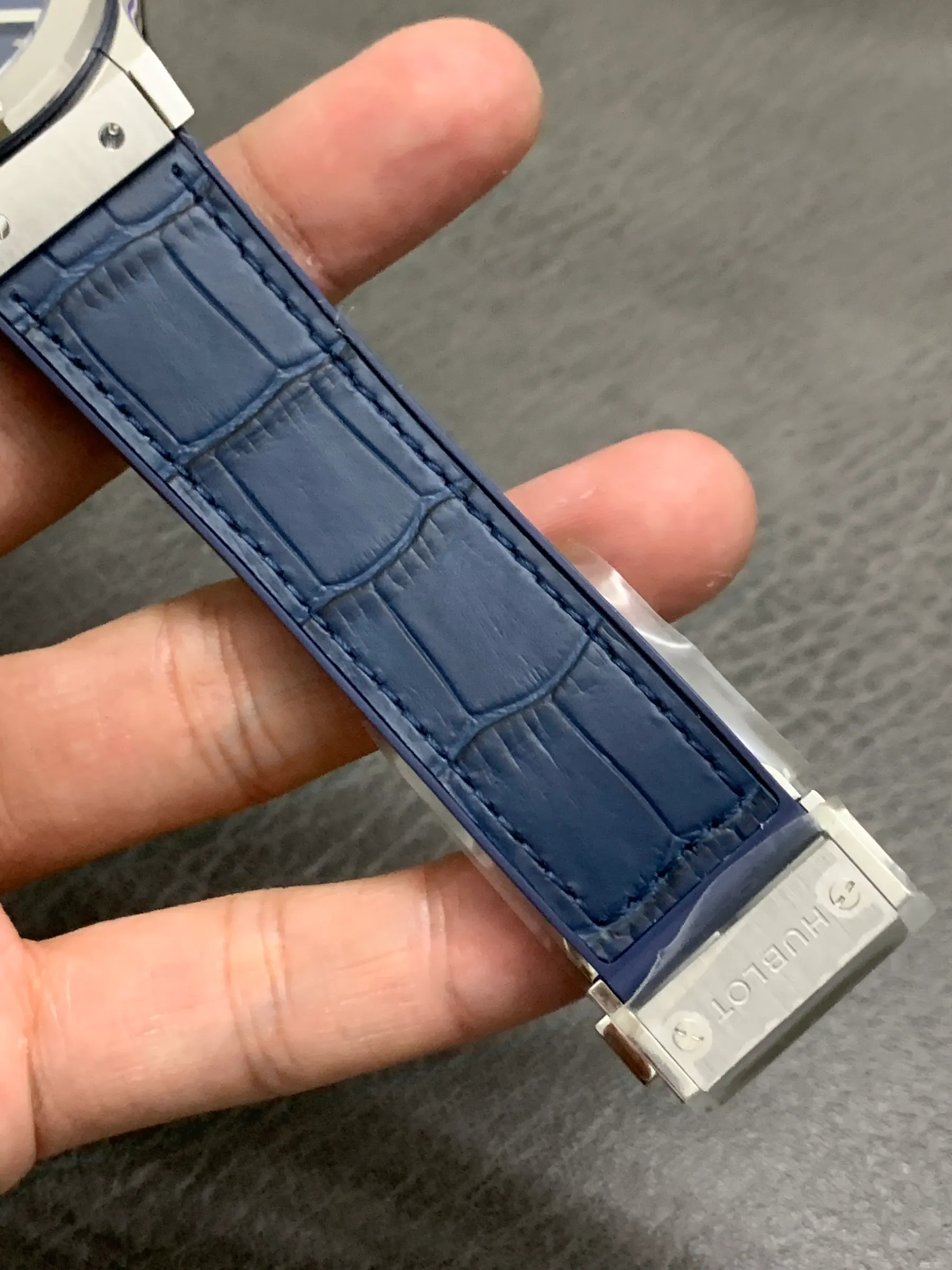 APS ｜Cal.HB1100 机芯｜42mm｜宇舶classic fusion