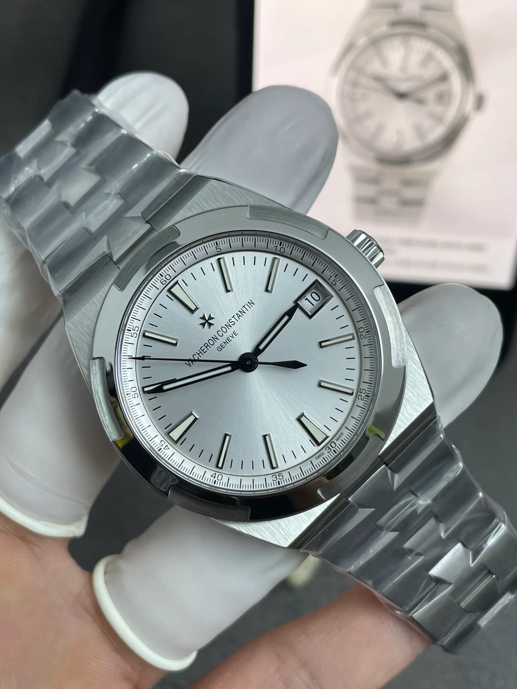 PPF｜Cal.5100机芯｜41mm｜江诗丹顿 Overseas 4500V