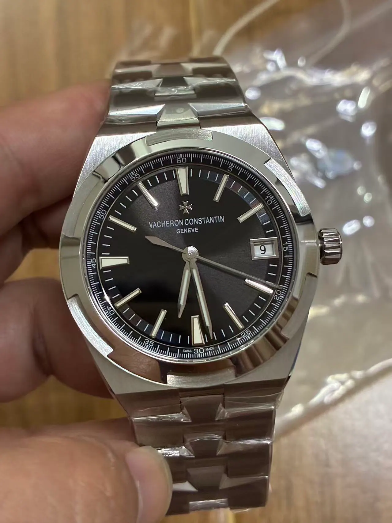 PPF｜Cal.5100机芯｜41mm｜江诗丹顿 Overseas 4500V