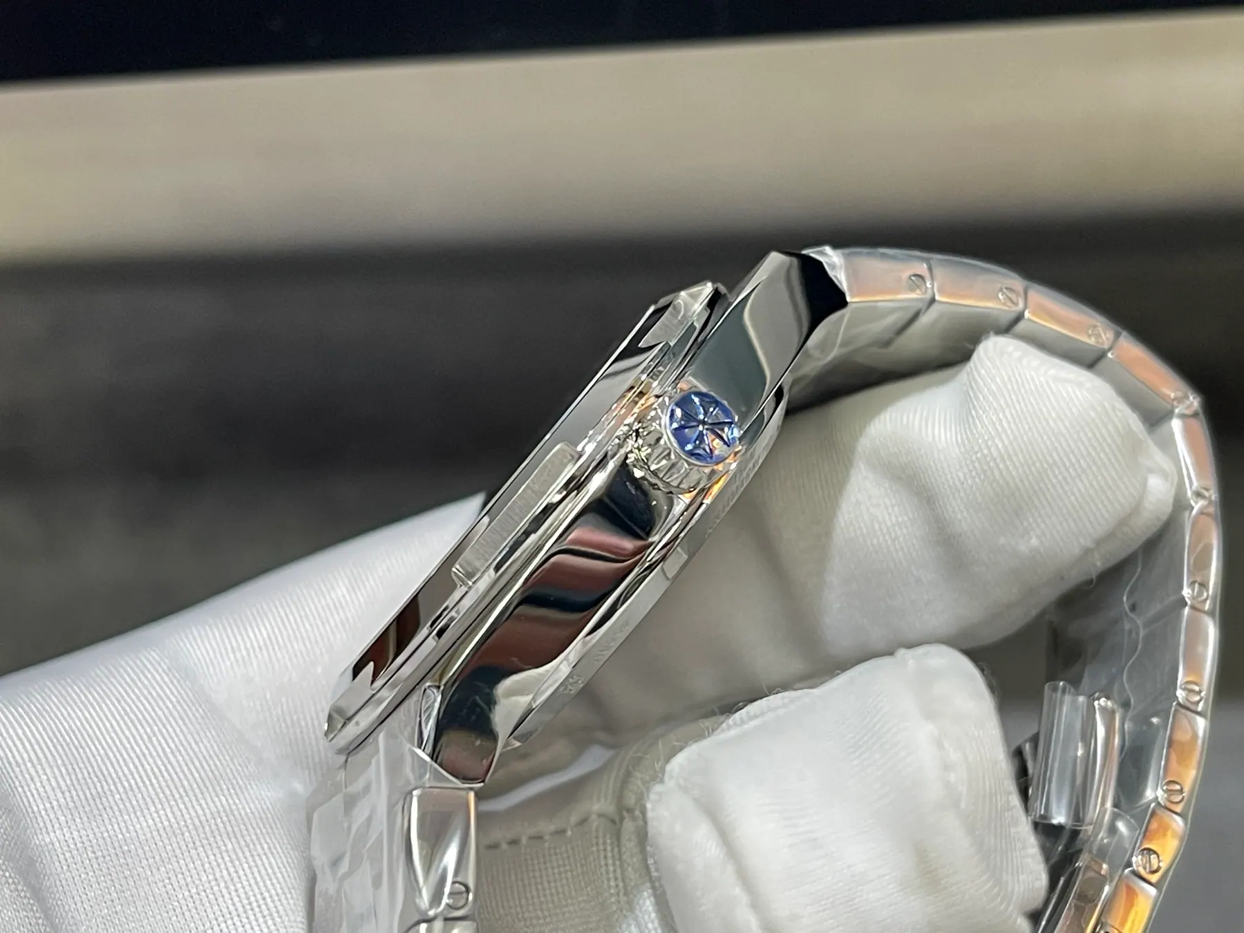 PPF｜Cal.5100机芯｜41mm｜江诗丹顿Overseas 4500V