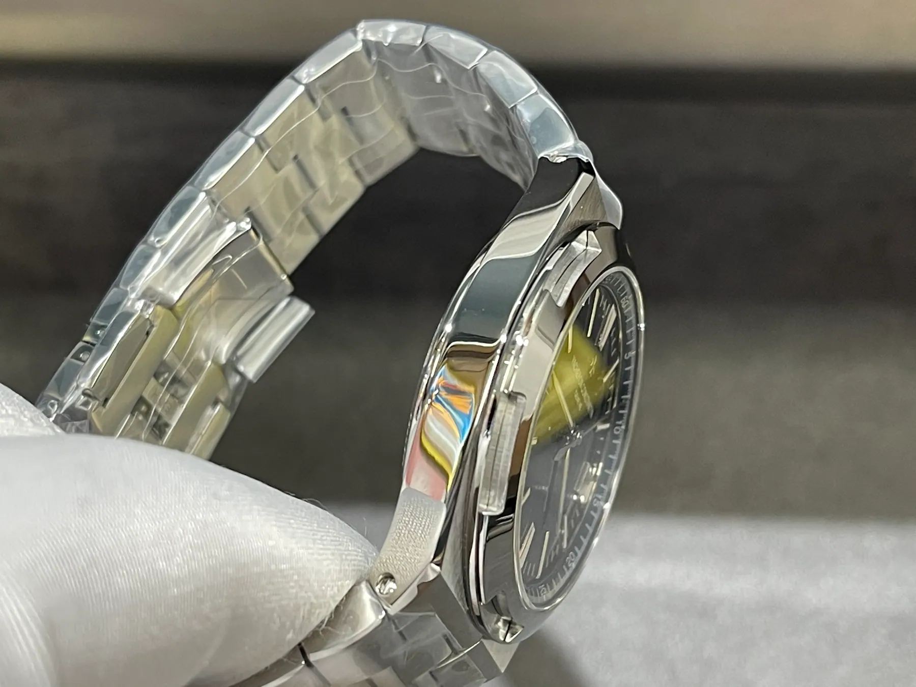 PPF｜Cal.5100机芯｜41mm｜江诗丹顿Overseas 4500V