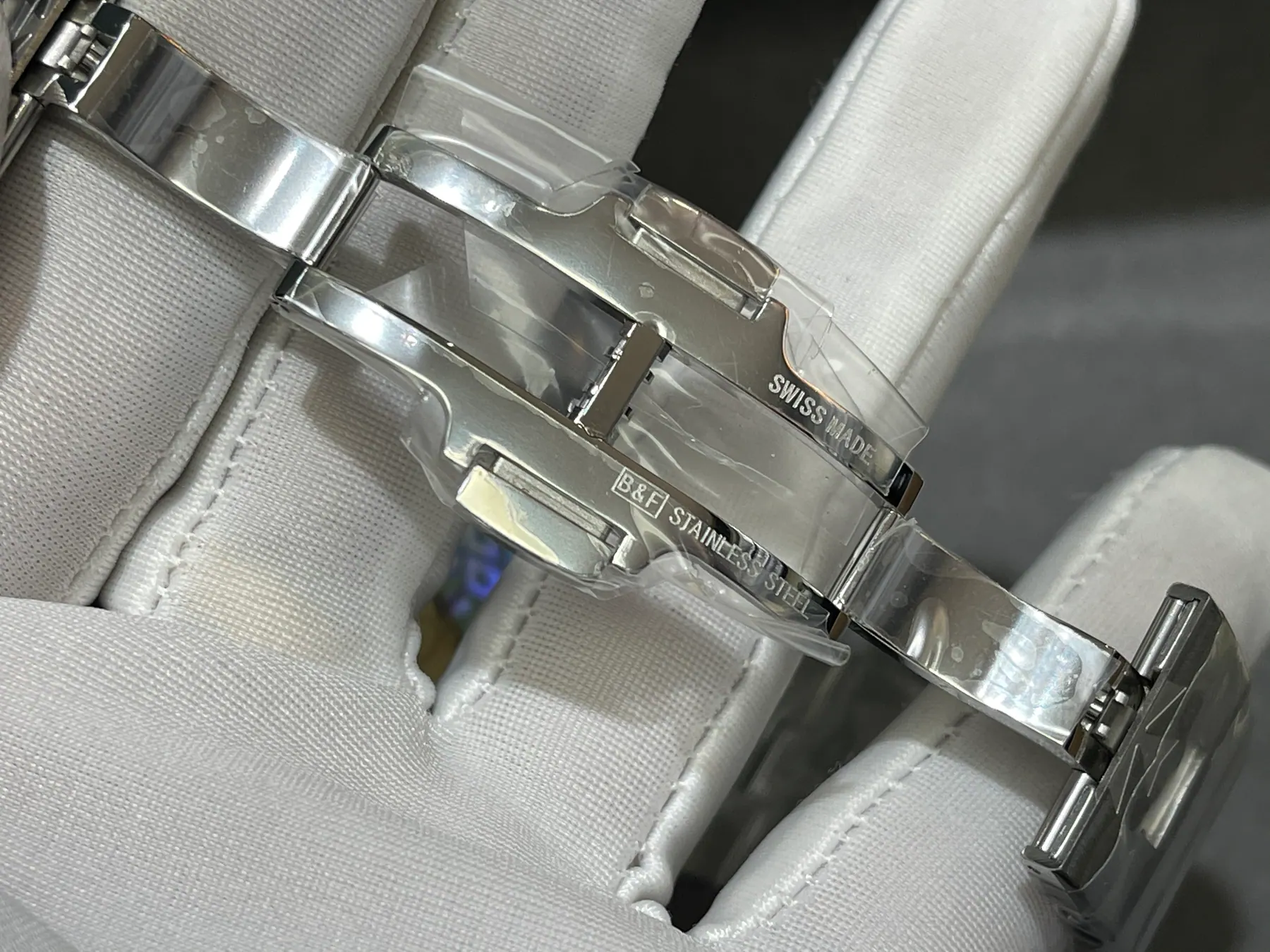 PPF｜Cal.5100机芯｜41mm｜江诗丹顿Overseas 4500V