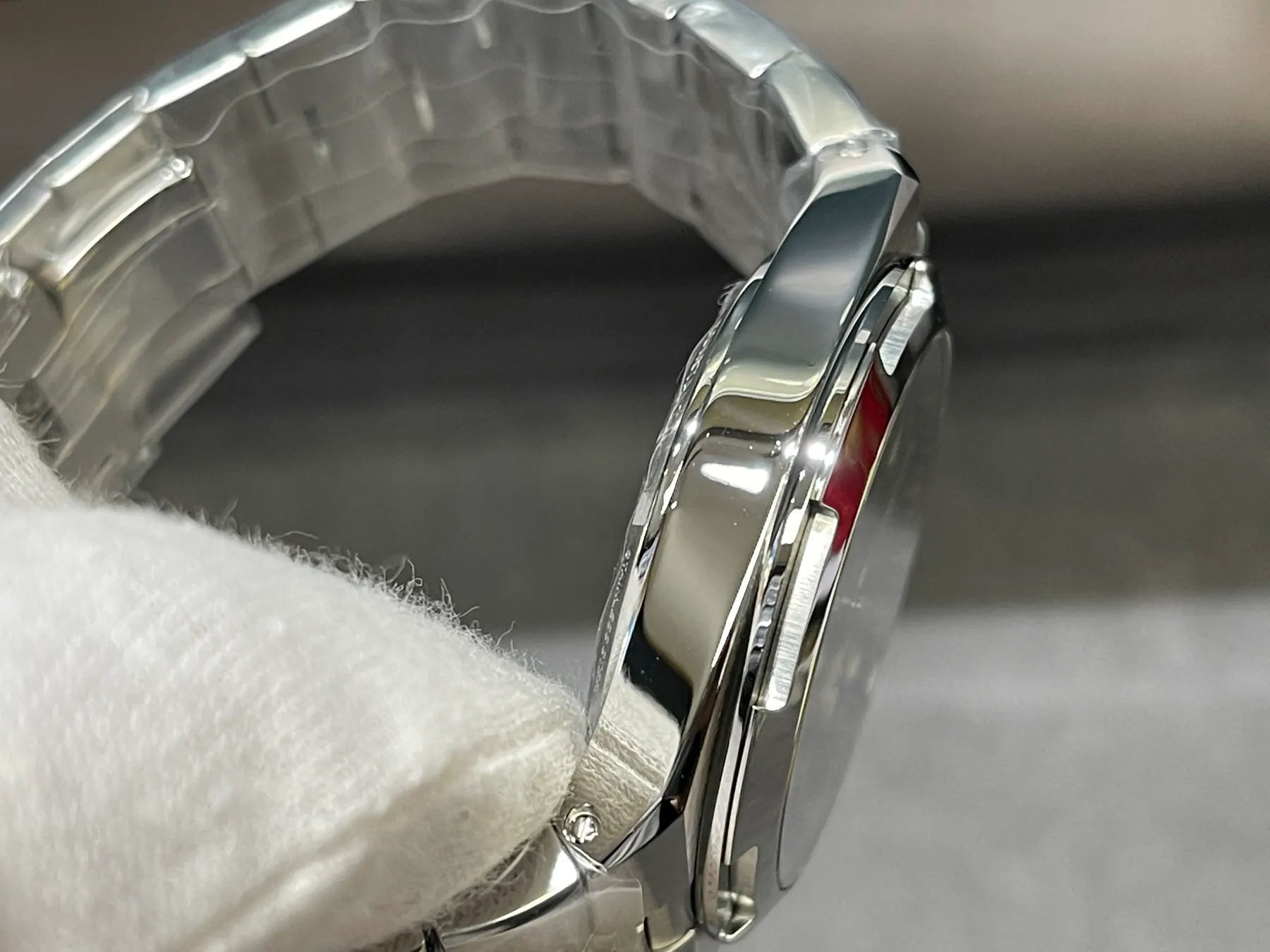 PPF｜Cal.5100机芯｜41mm｜江诗丹顿Overseas 4500V