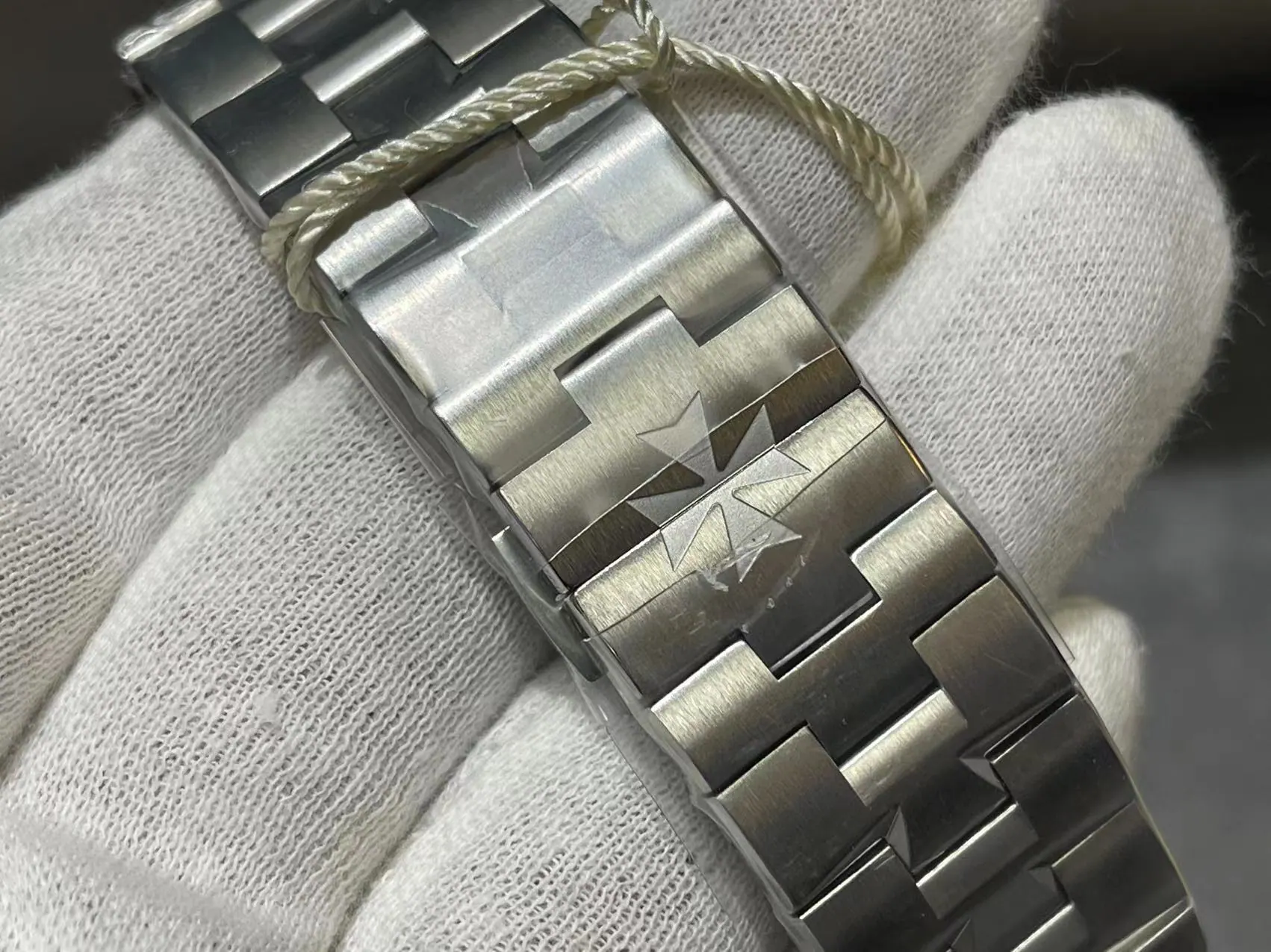 PPF｜Cal.5100机芯｜41mm｜江诗丹顿Overseas 4500V