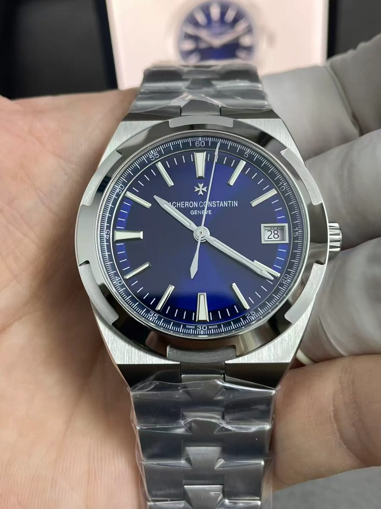 PPF｜Cal.5100机芯｜41mm｜江诗丹顿Overseas 4500V