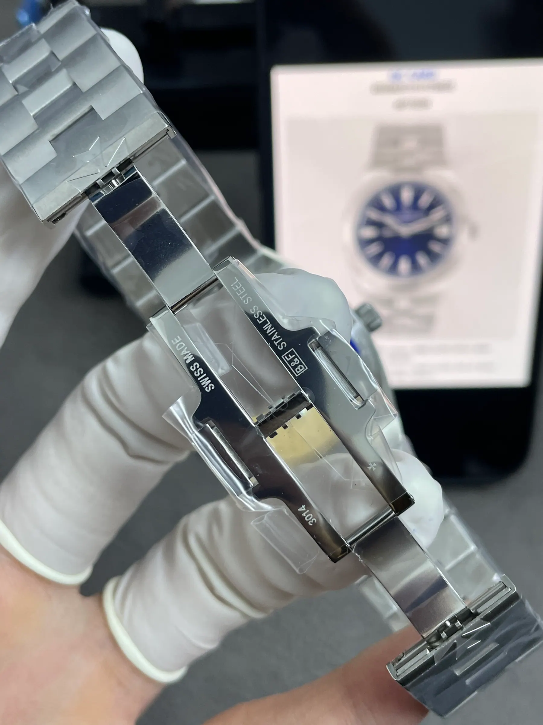 PPF｜Cal.5100机芯｜41mm｜江诗丹顿Overseas 4500V