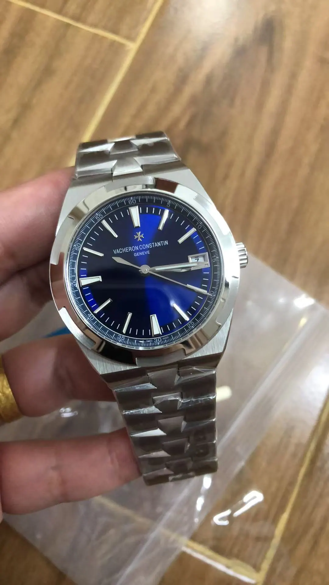 PPF｜Cal.5100机芯｜41mm｜江诗丹顿Overseas 4500V