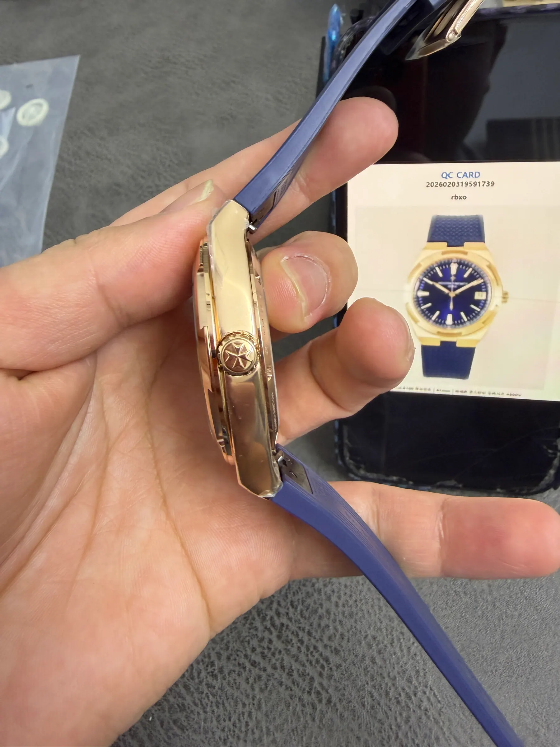 PPF｜Cal.5100机芯｜41mm｜江诗丹顿Overseas 4500V