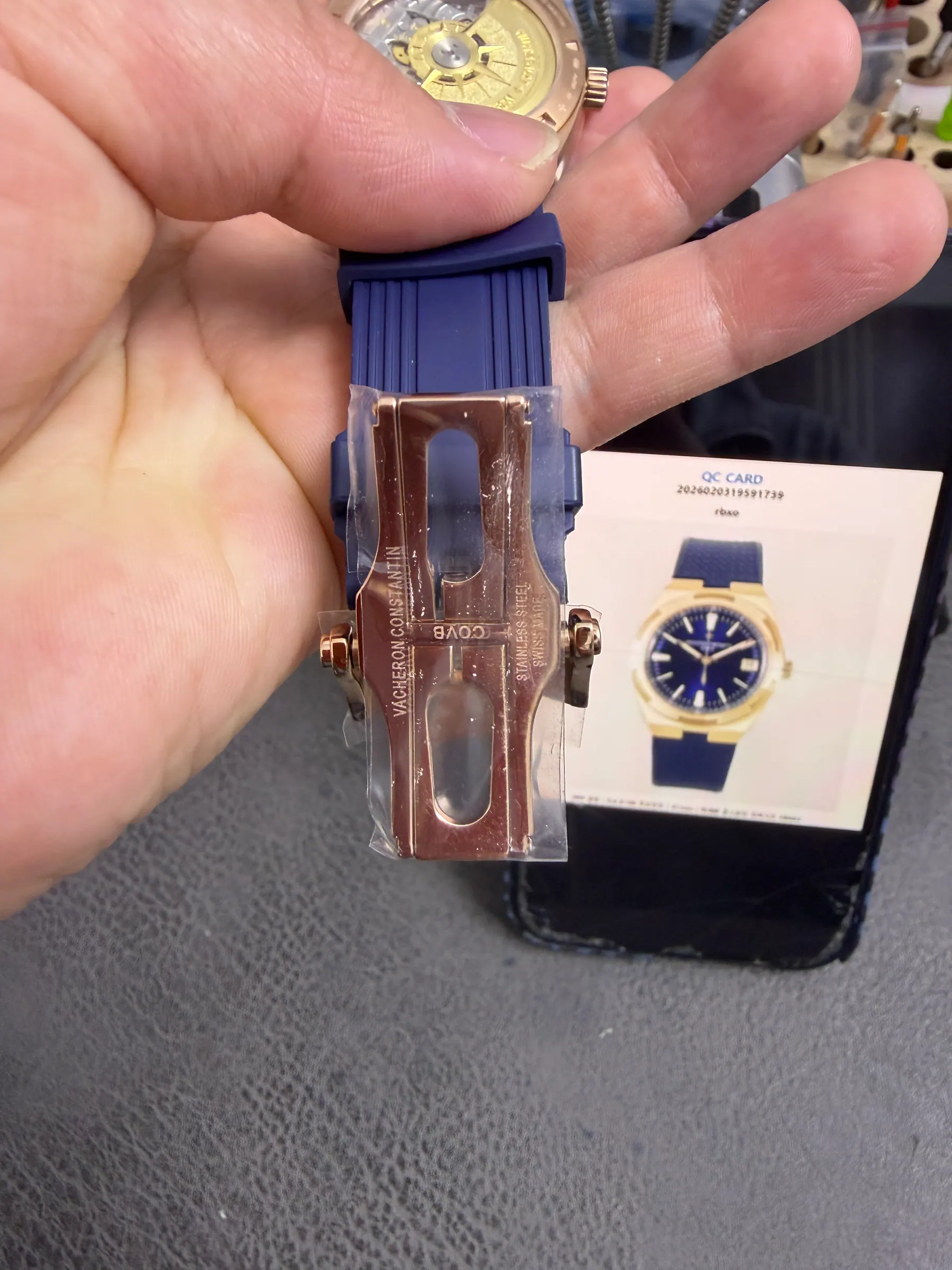 PPF｜Cal.5100机芯｜41mm｜江诗丹顿Overseas 4500V