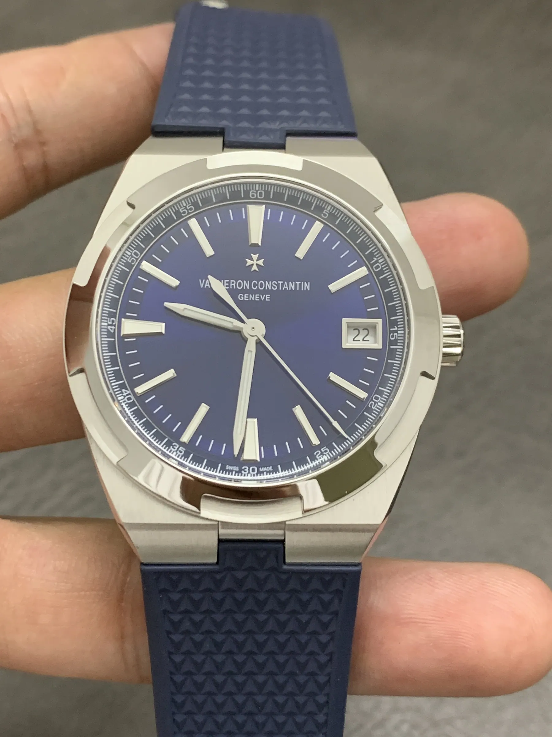 PPF｜Cal.5100机芯｜41mm｜江诗丹顿Overseas 4500V