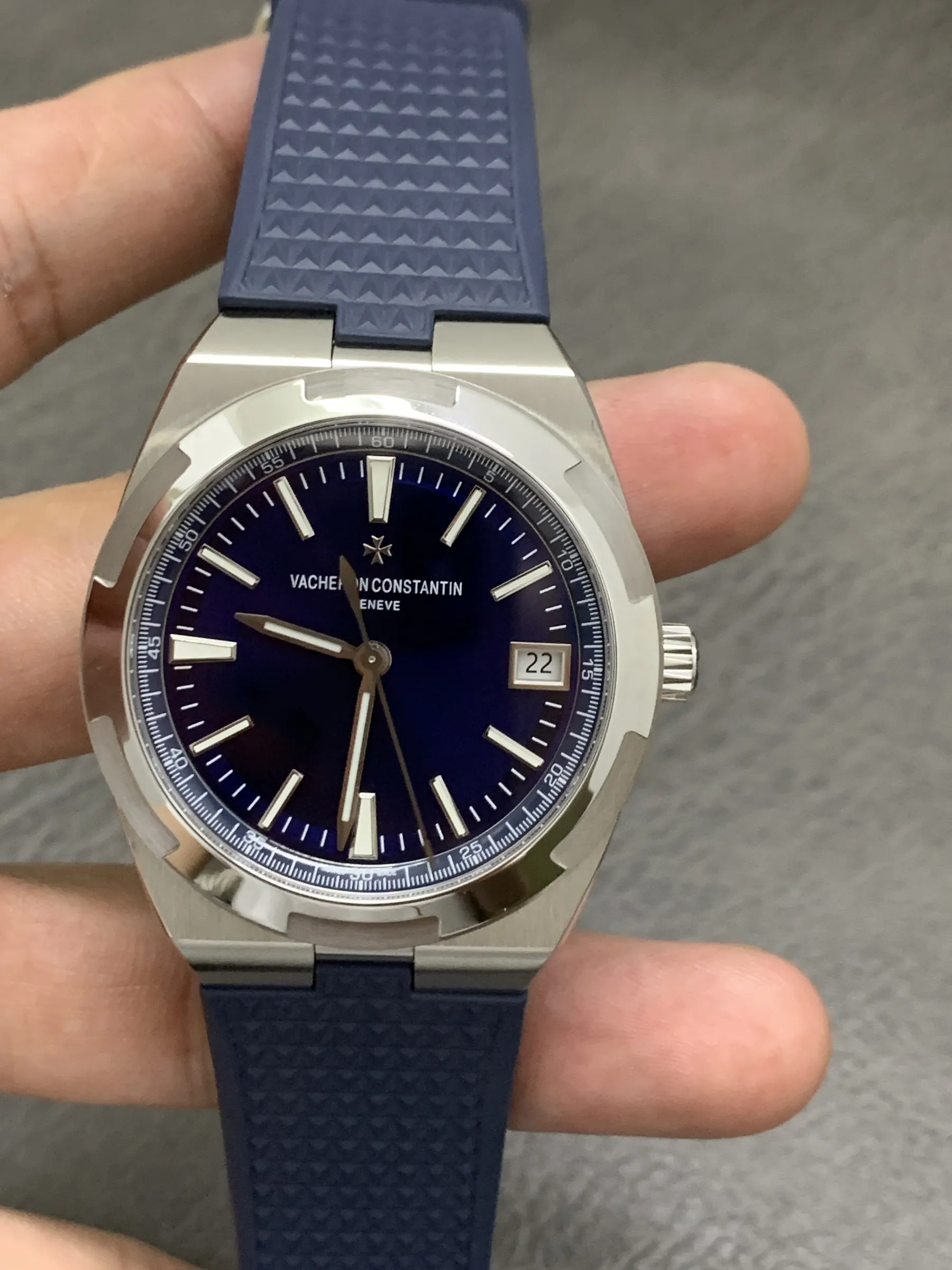 PPF｜Cal.5100机芯｜41mm｜江诗丹顿Overseas 4500V