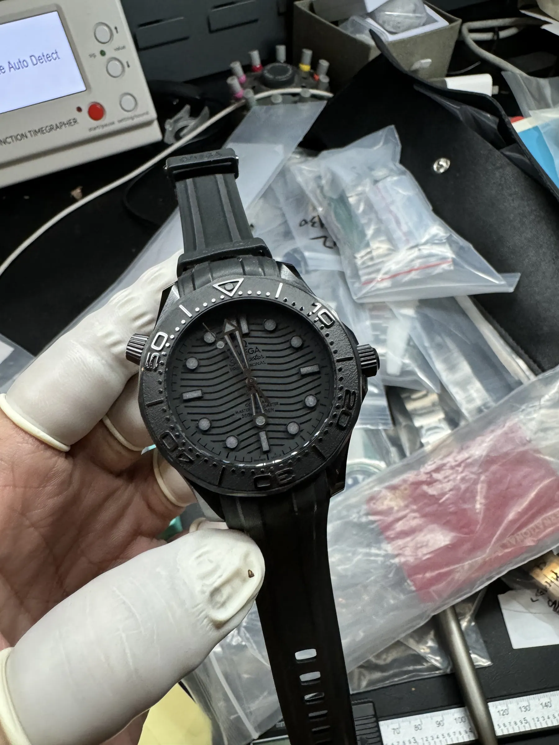 VS | 8800机芯｜43.5mm l 欧米茄海马潜水300M 210.92.44.20.01.003