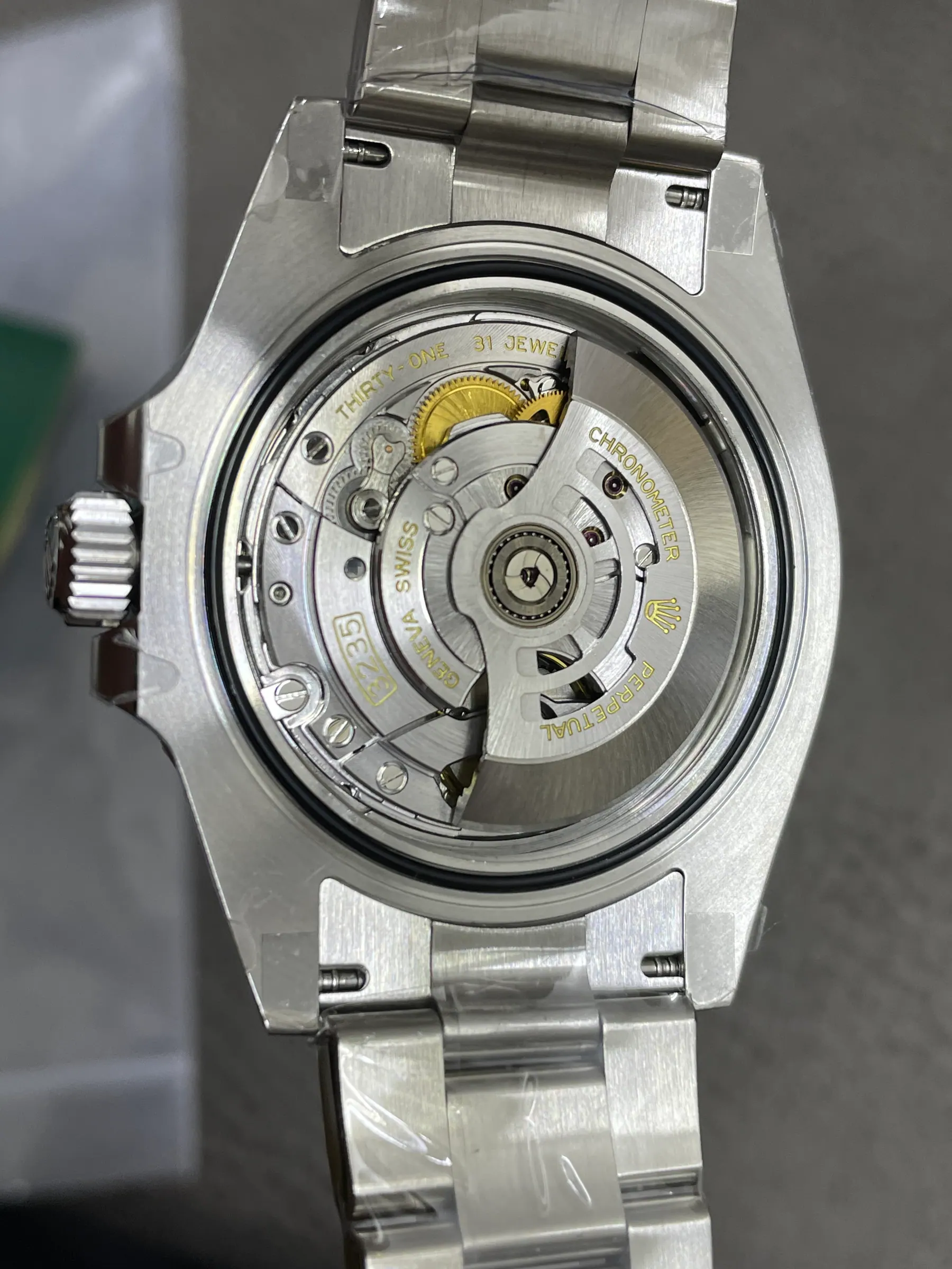 VS | 3235机芯｜41mm l 劳力士潜航者型 126610LV