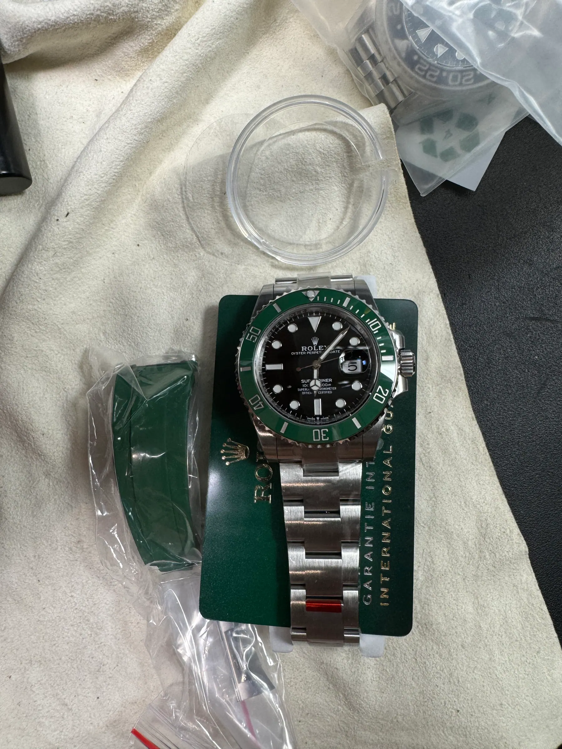 VS | 3235机芯｜41mm l 劳力士潜航者型 126610LV