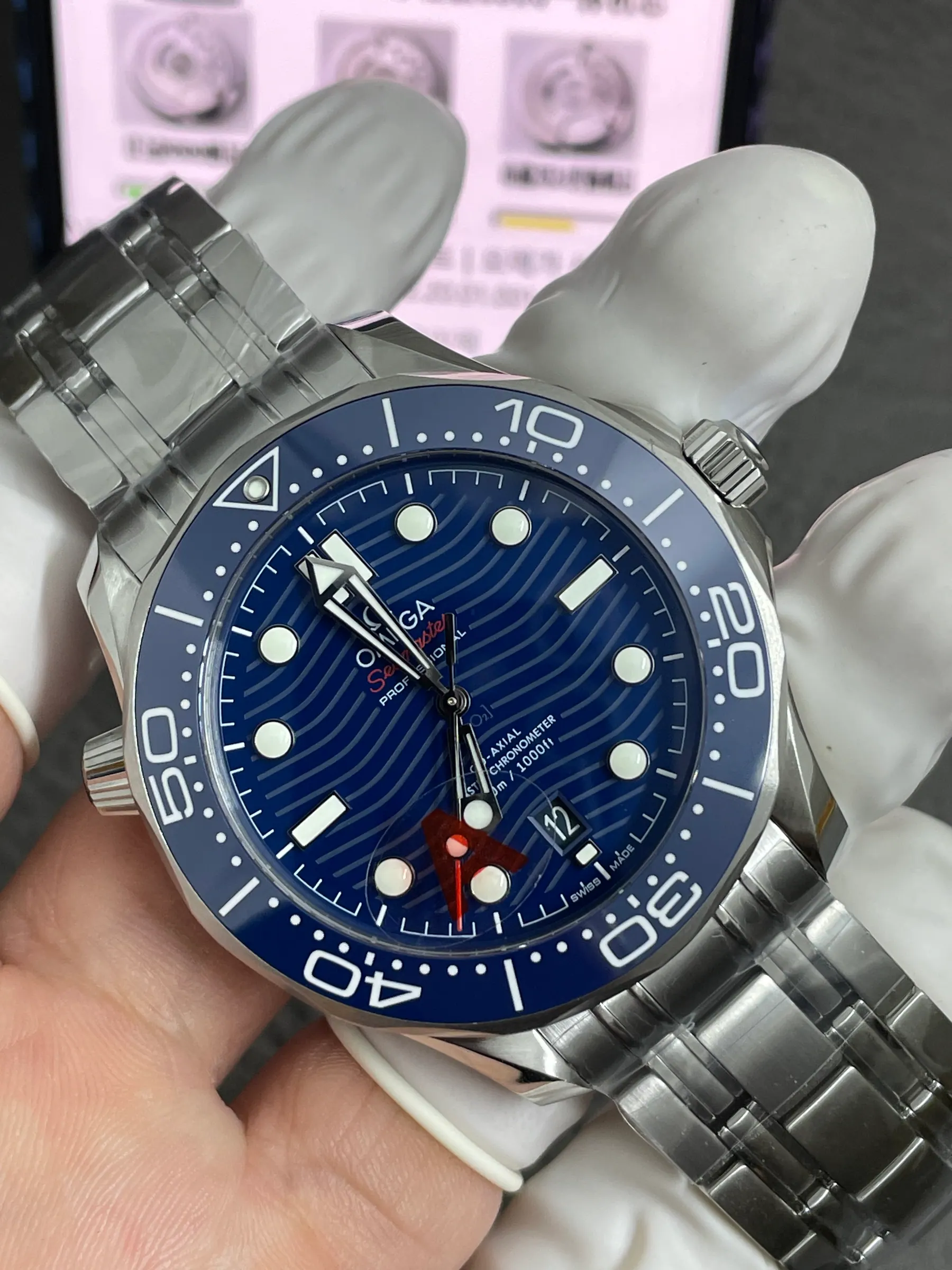 VS | 8800 机芯｜42mm l 欧米茄海马潜水300M 210.30.42.20.03.001