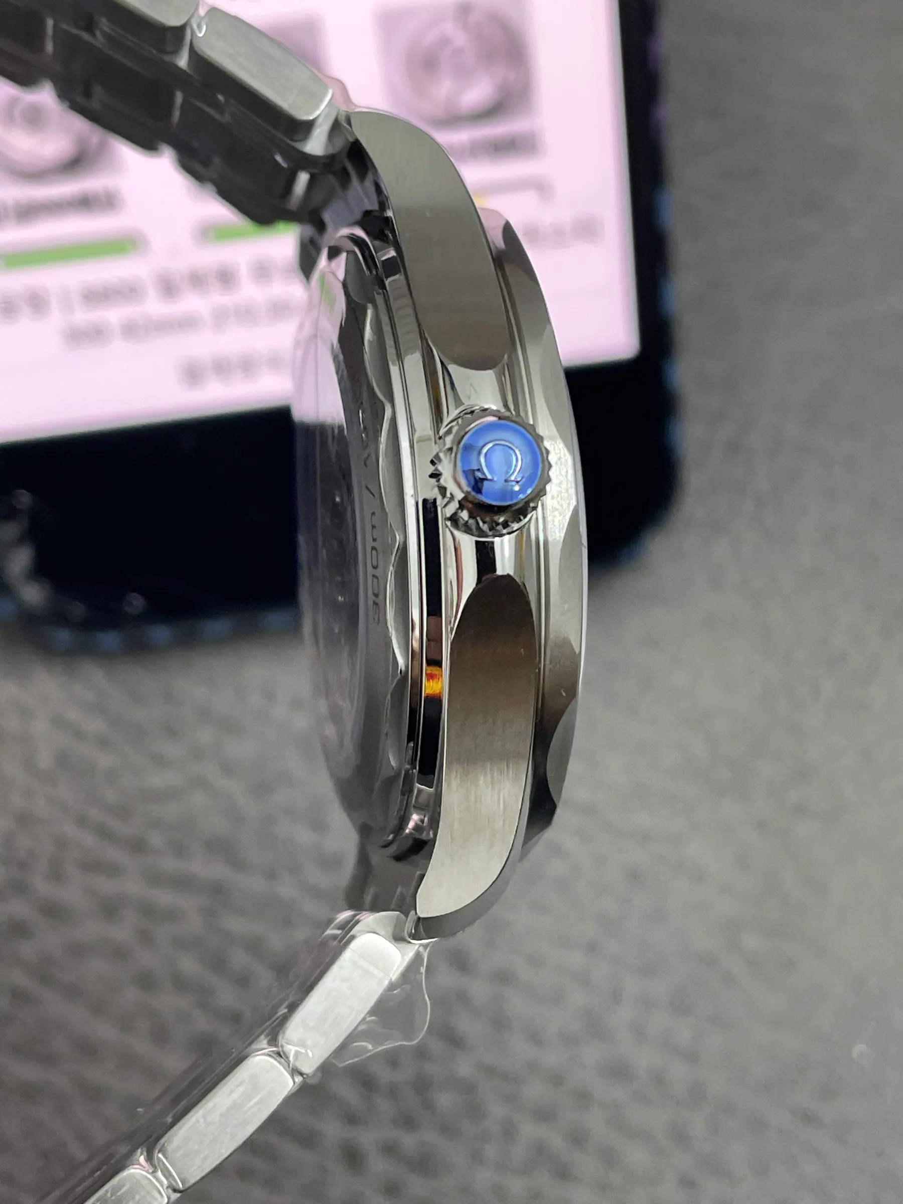 VS | 8800 机芯｜42mm l 欧米茄海马潜水300M 210.30.42.20.03.001