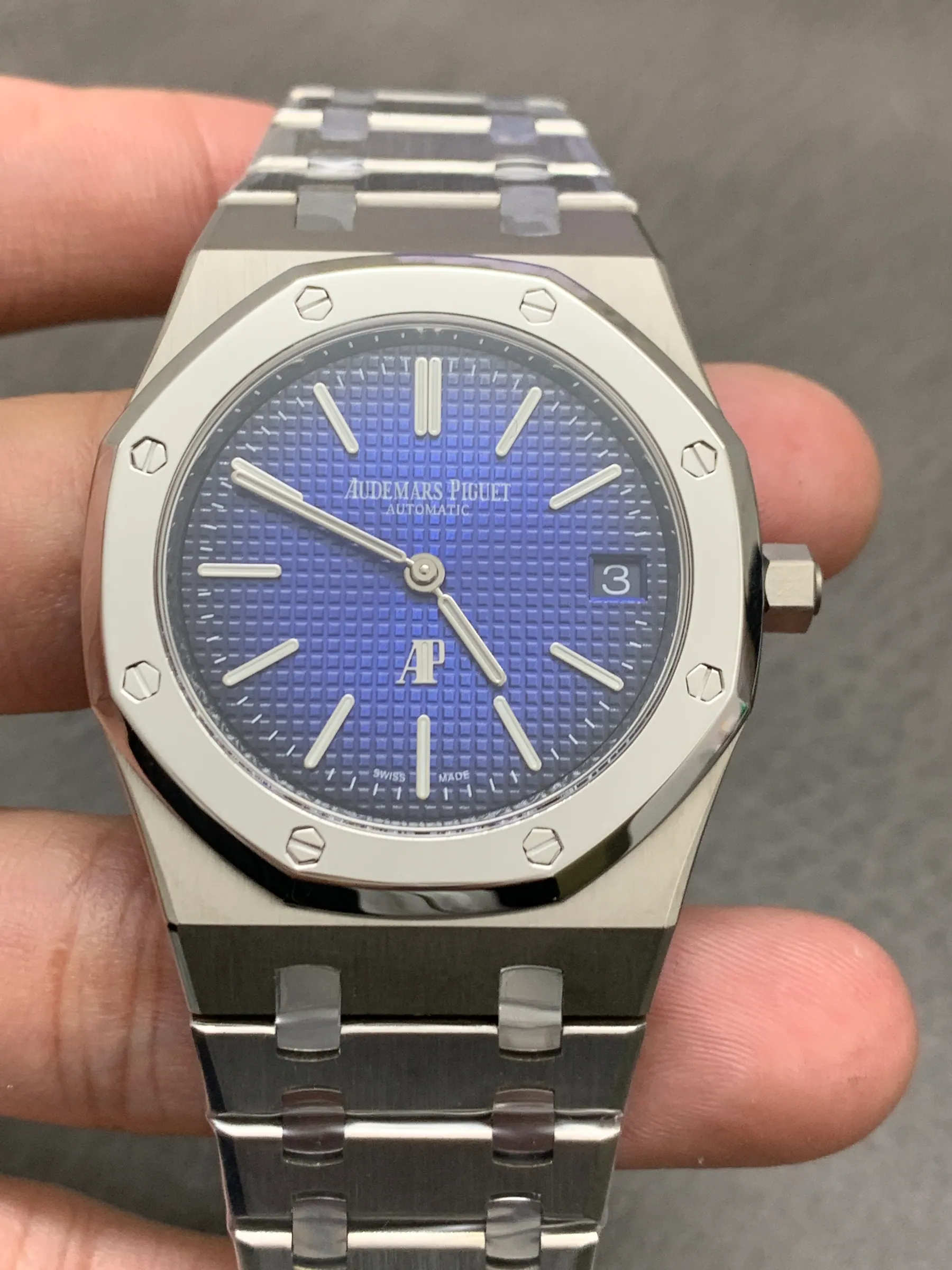 ZF l 2121机芯 l 39mm l 爱彼皇家橡树 15202 钛金属