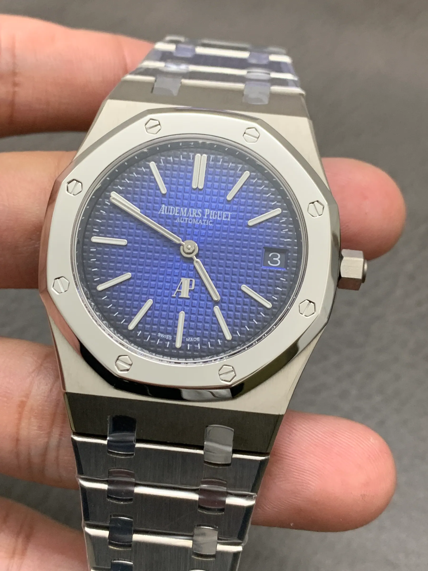 ZF l 2121机芯 l 39mm l 爱彼皇家橡树 15202 钛金属
