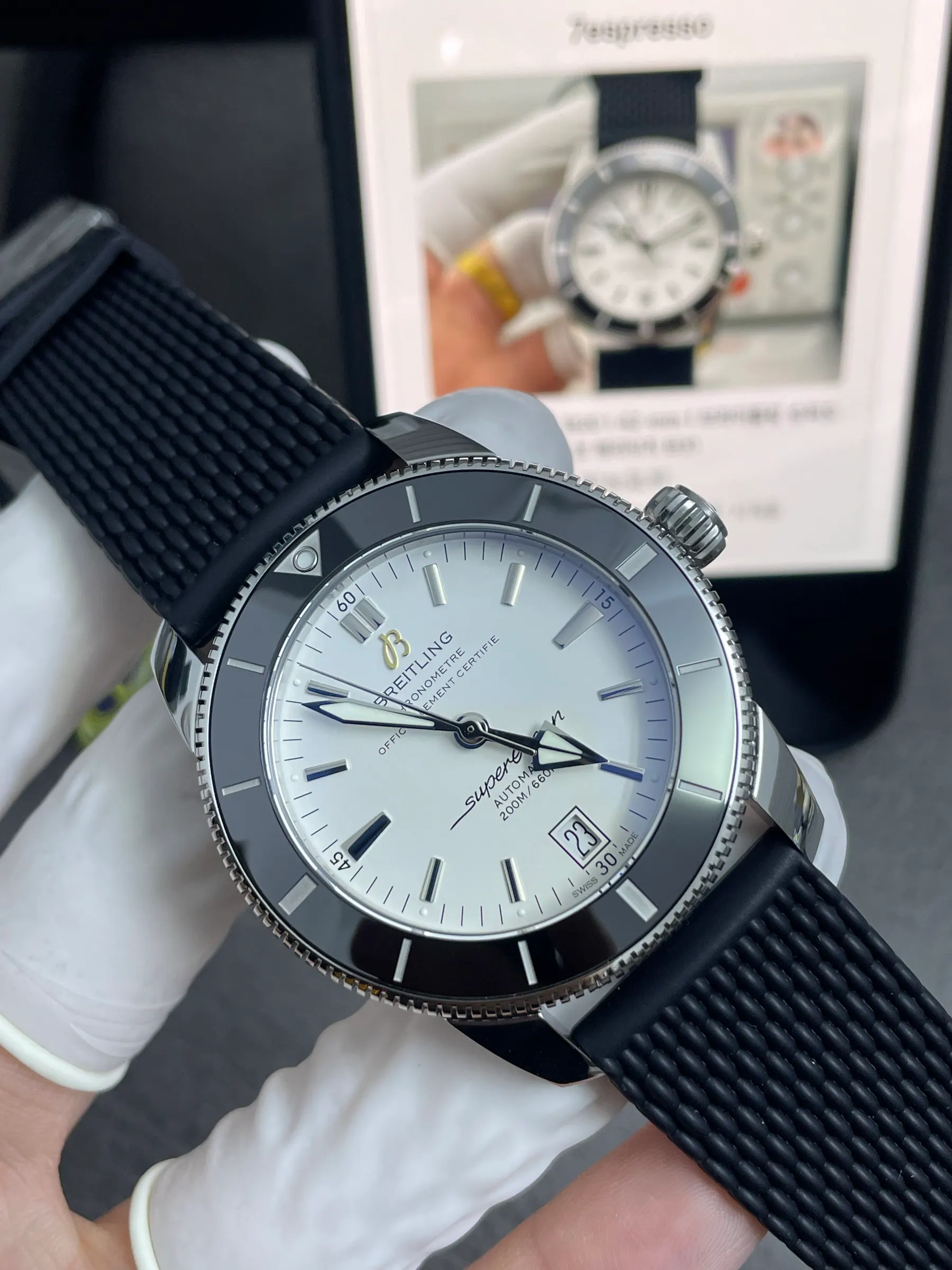 GF l 2824 cal B20 l 42 mm l 百年灵超级海洋文化系列 B31