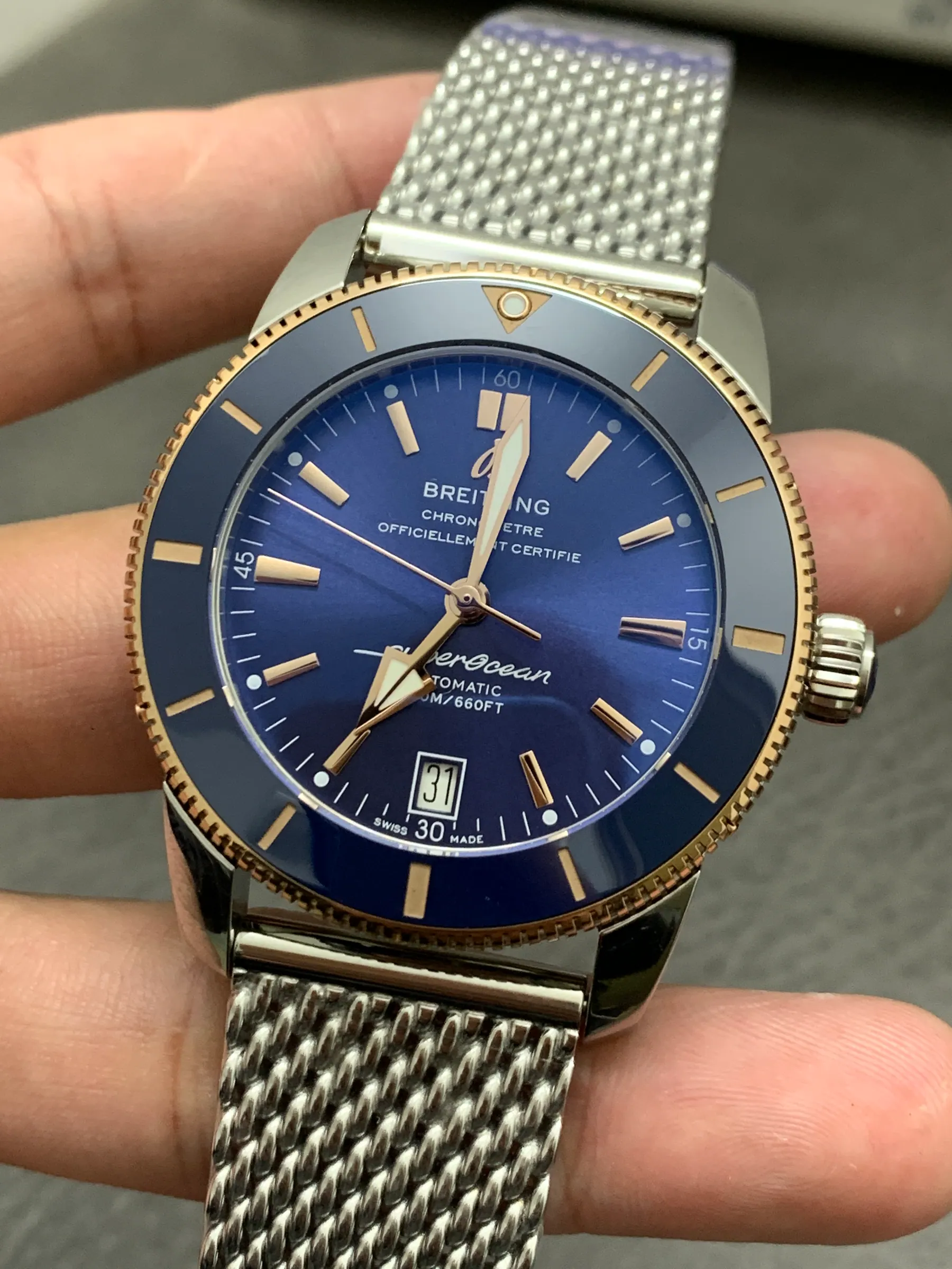 GF l 2824 cal B20 l 42 mm l 百年灵超级海洋文化系列 B31