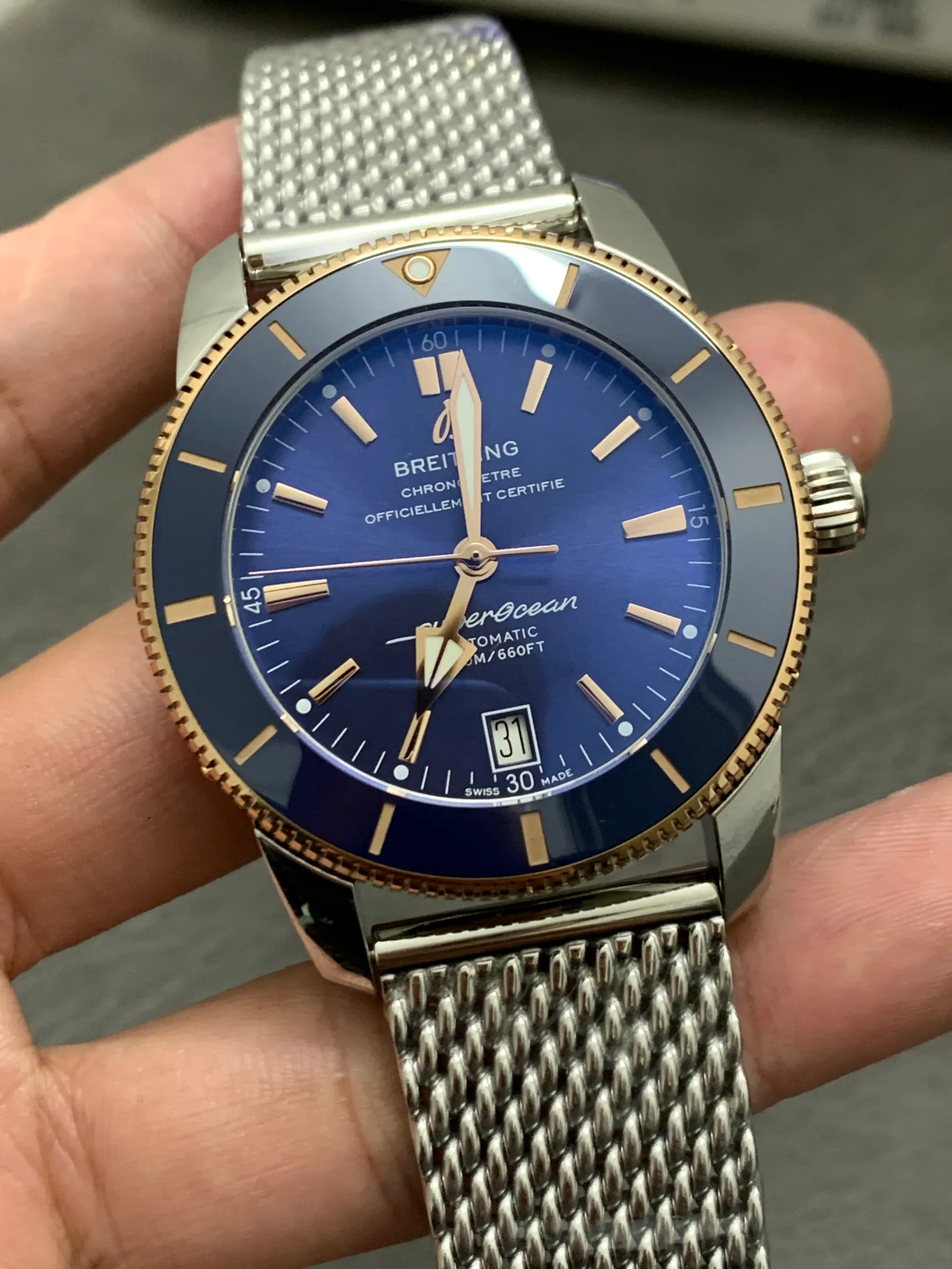 GF l 2824 cal B20 l 42 mm l 百年灵超级海洋文化系列 B31