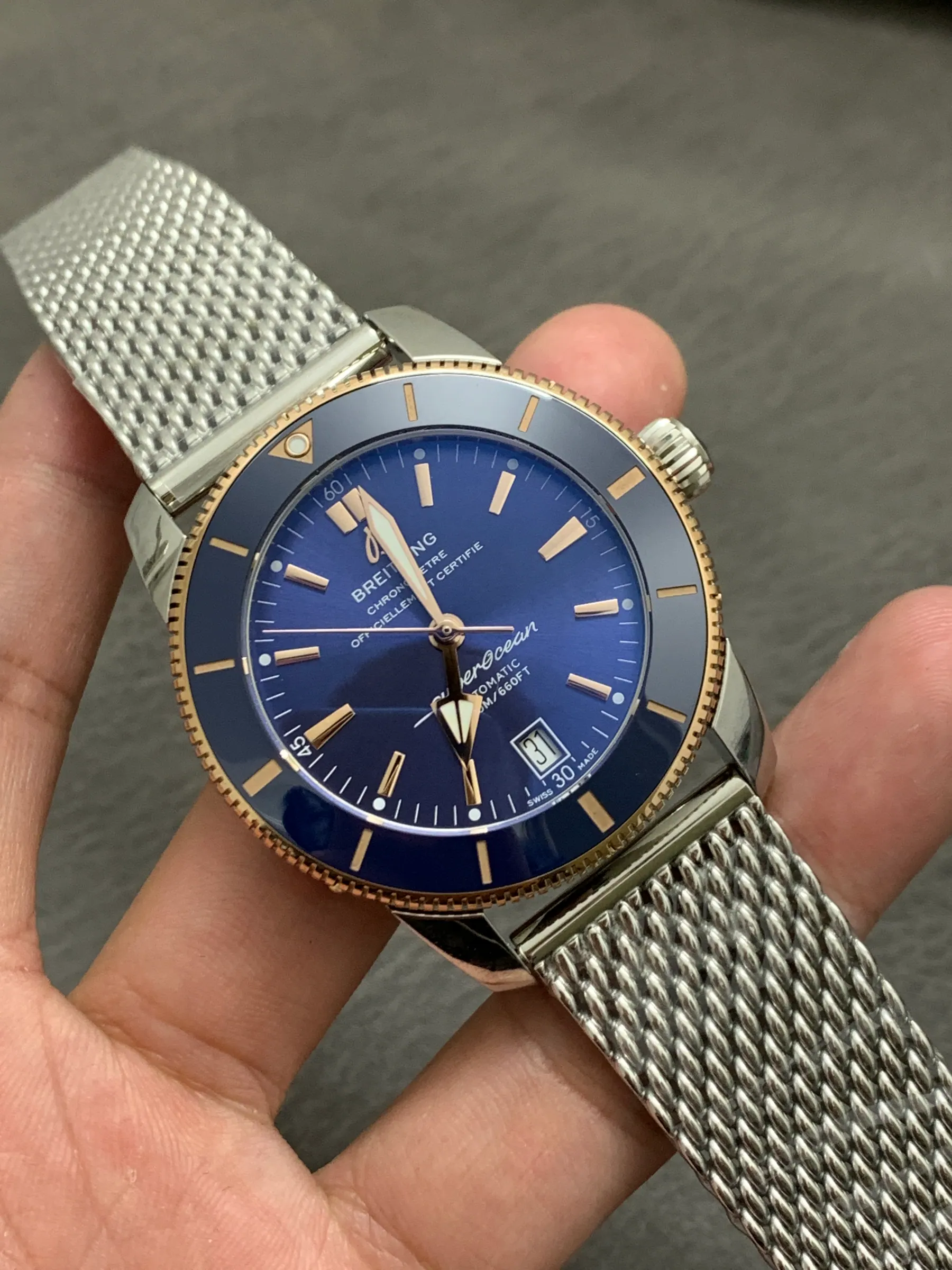 GF l 2824 cal B20 l 42 mm l 百年灵超级海洋文化系列 B31