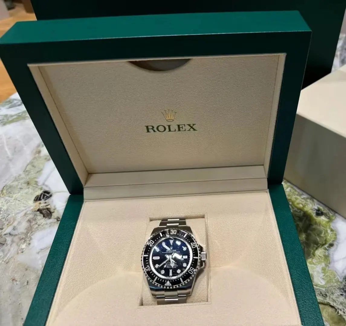 C+｜3235 机芯｜44mm｜劳力士深海型｜136660
