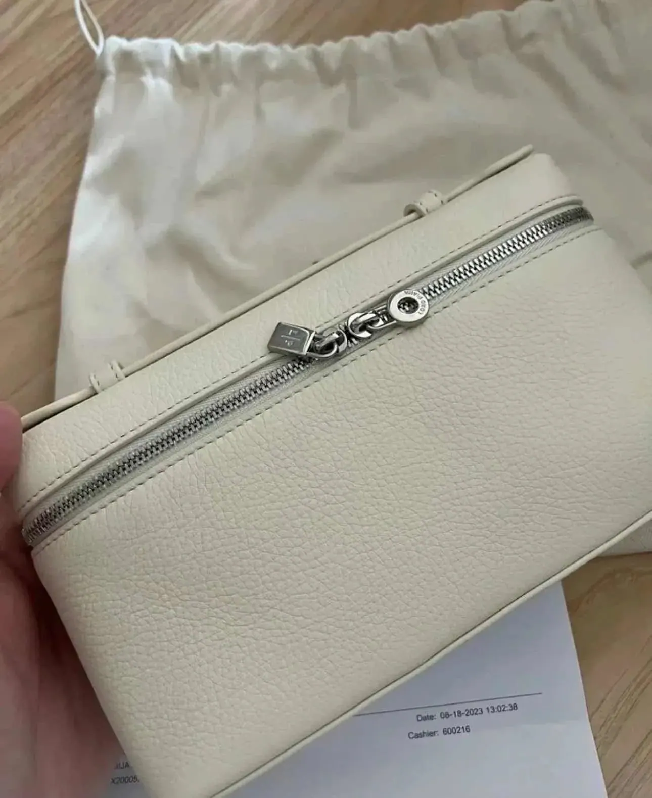 Loro Piana L23.5 双肩包 23×8X 22cm