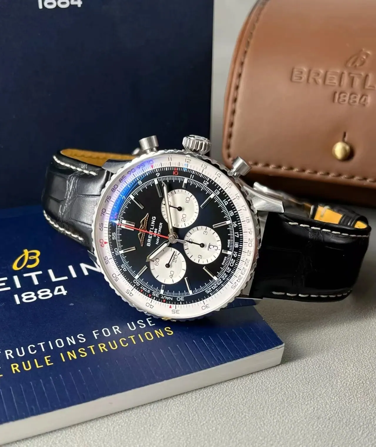 BLS l 43mm l 百年灵 Navitimer B01