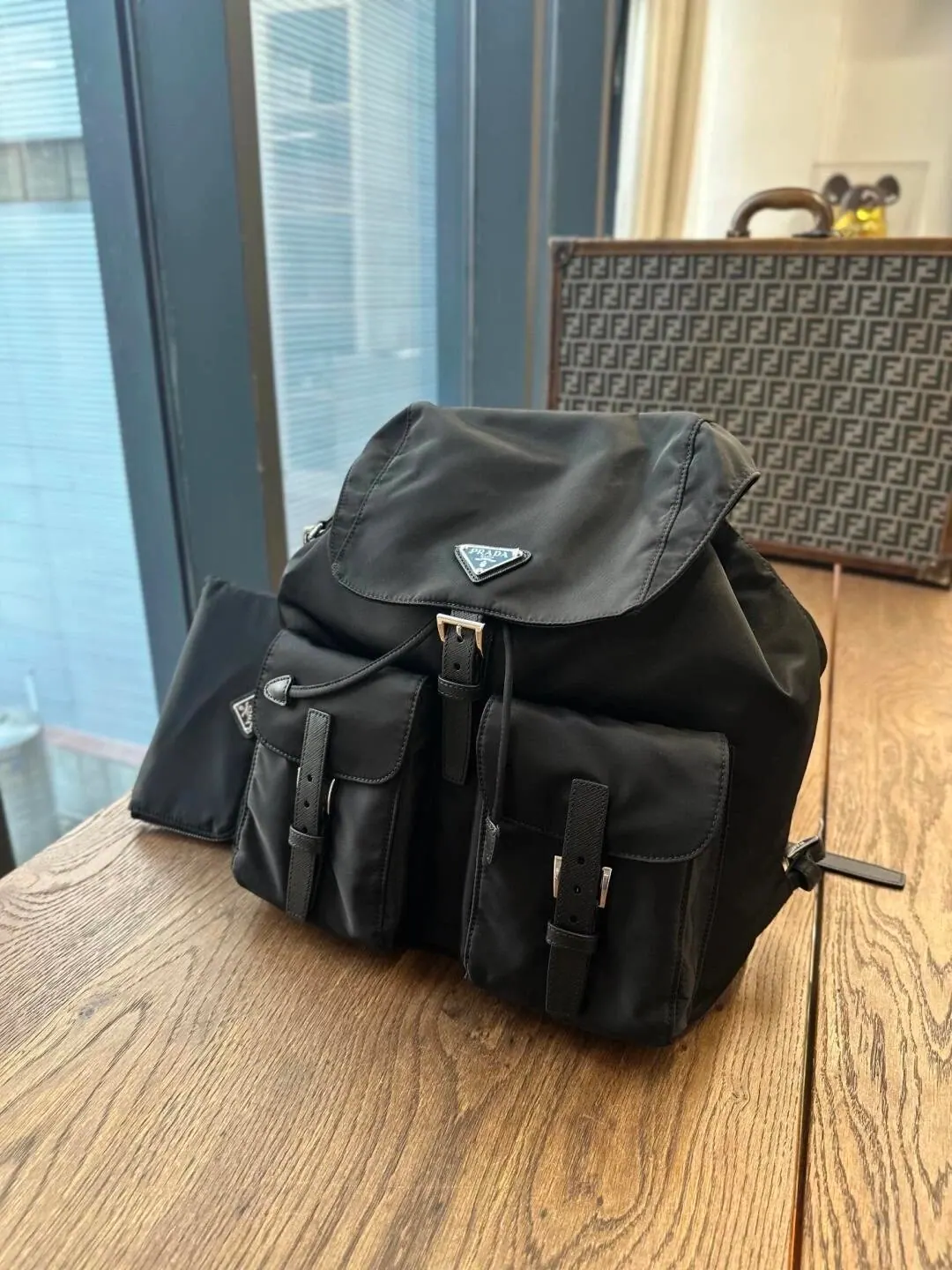 普拉达 Re-Nylon 背包 1BZ811 30x32x15cm