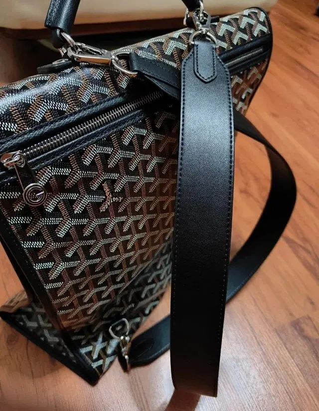 Goyard Saint Léger 可折叠双肩包 33*35*16cm