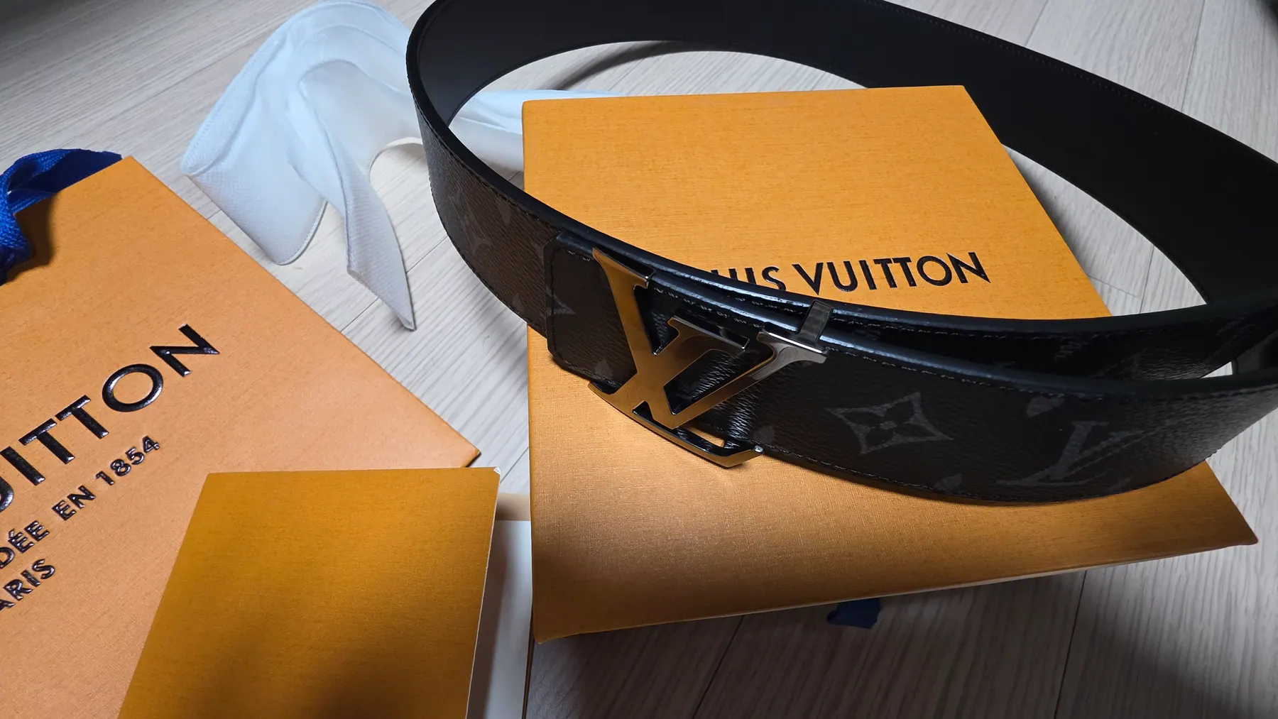 LV 腰带 M9043 40mm